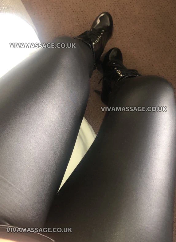 Photo 1 of TheEnglishPrincess