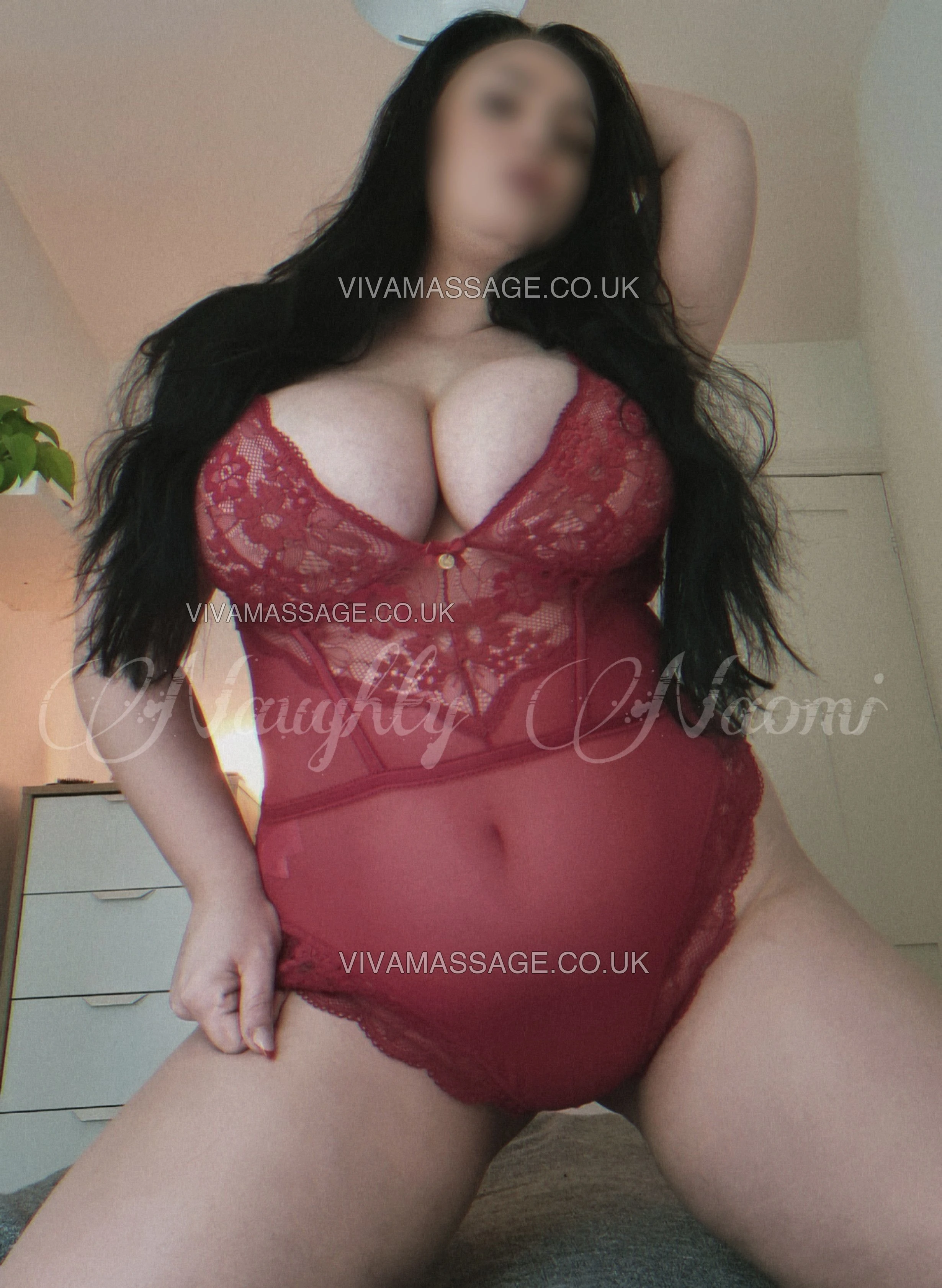 Photo 14 of NaughtyNaomi_