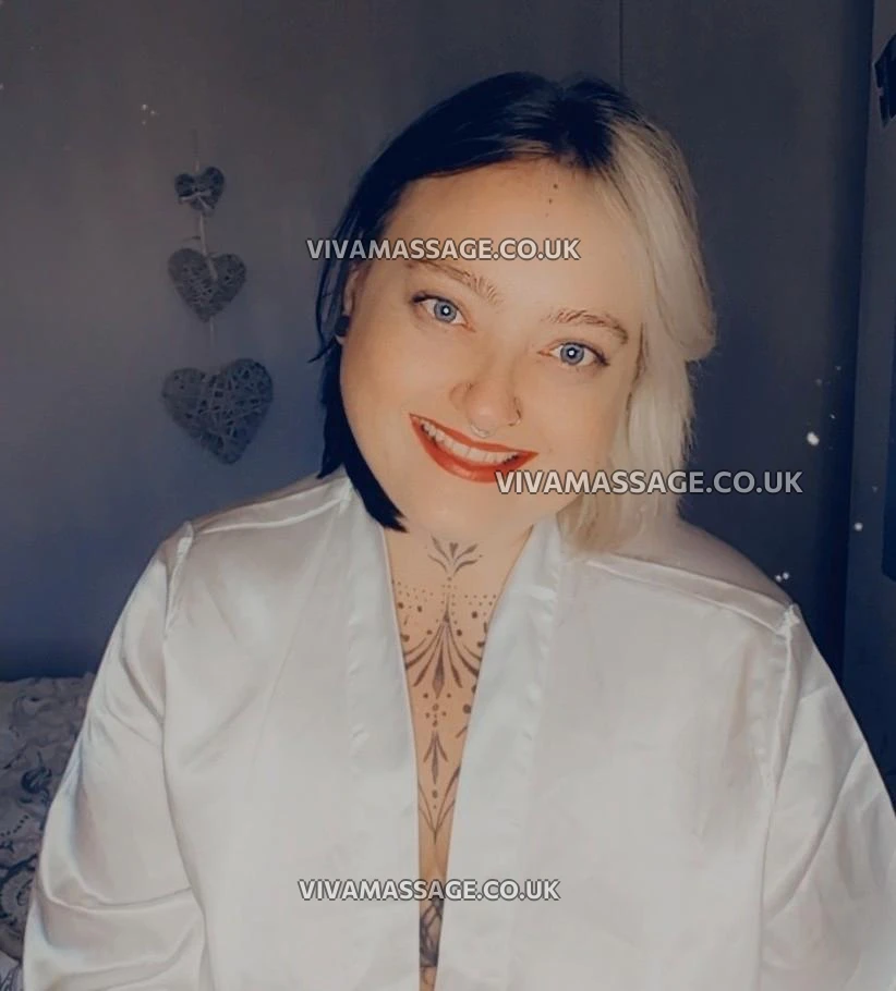 Photo 19 of ErenBBWHungryforyou