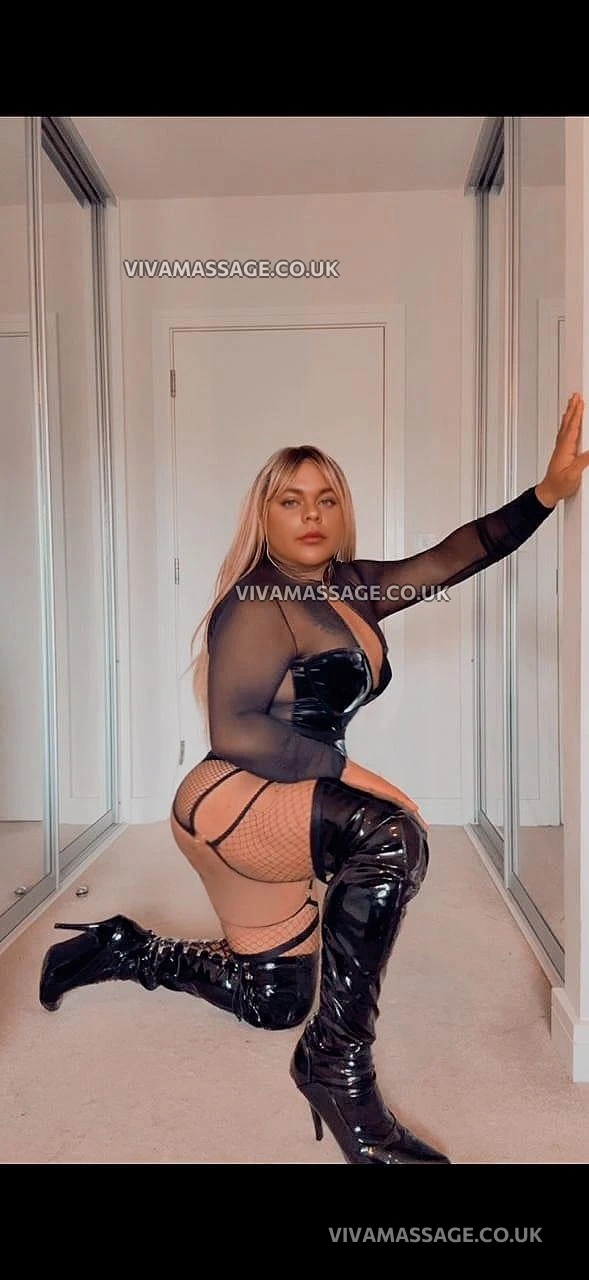 Photo 5 of Bella_Mariah