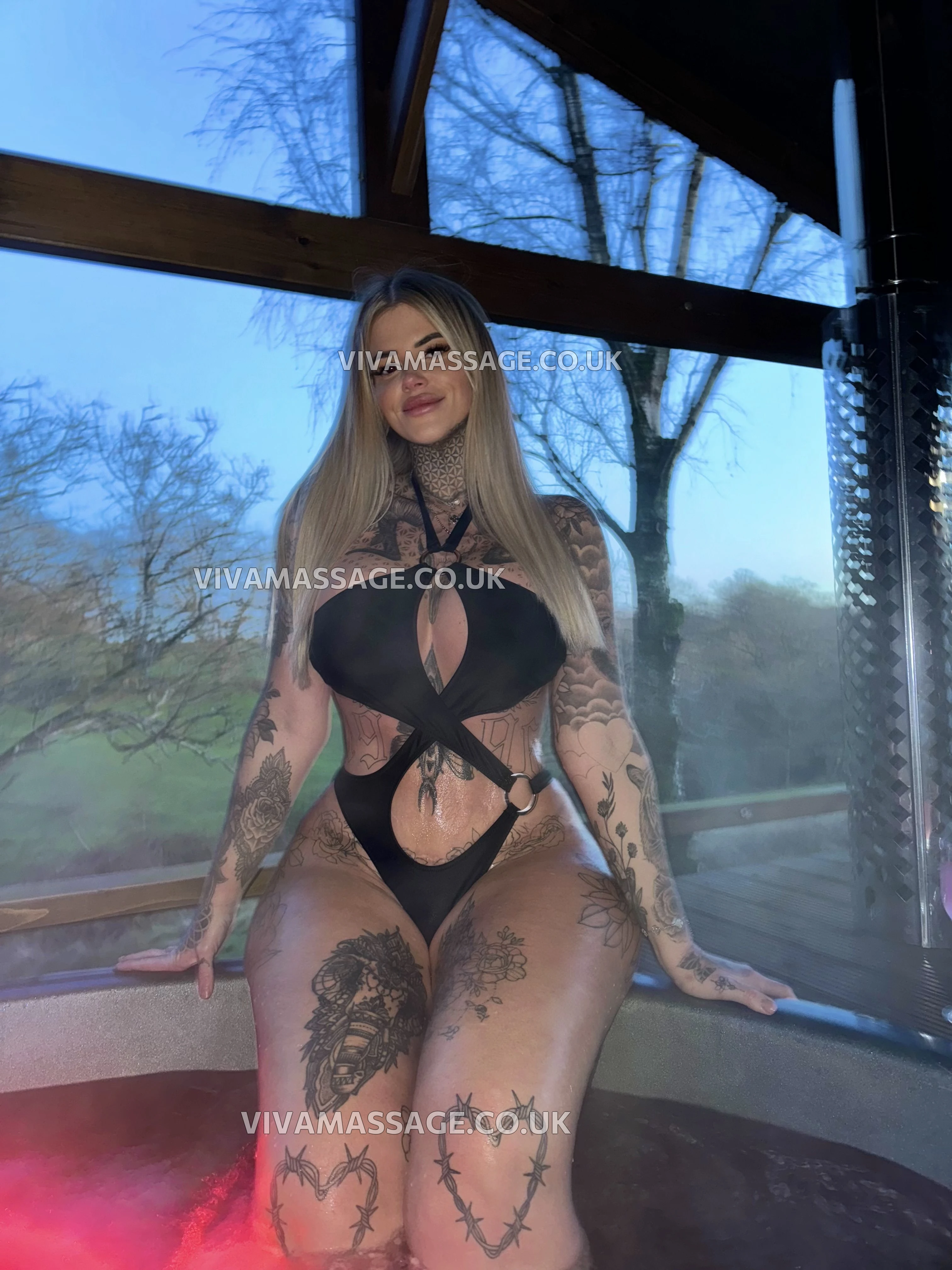 Photo 8 of scarletblackx