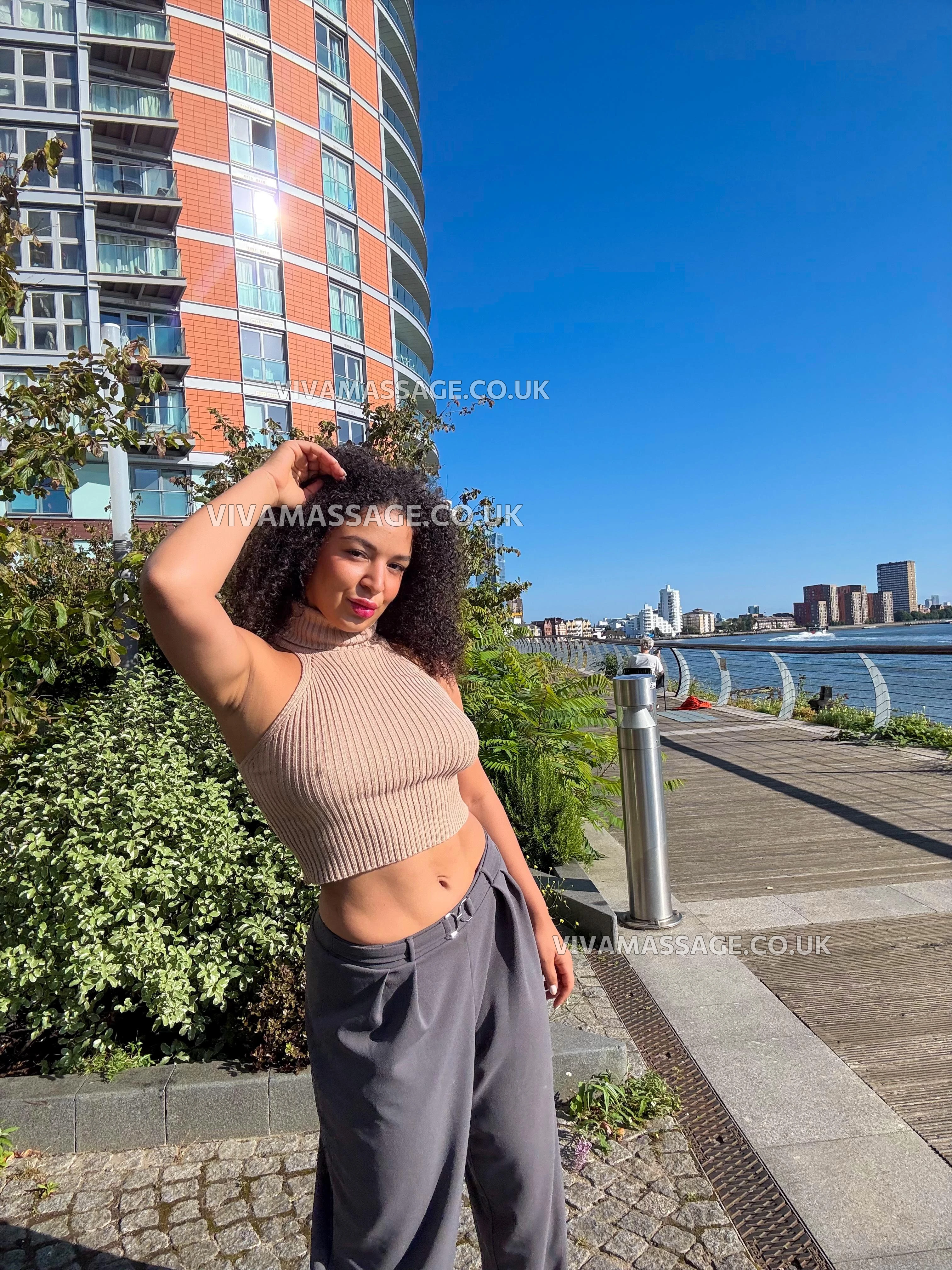 Photo 22 of LAURAVASCONCELOS