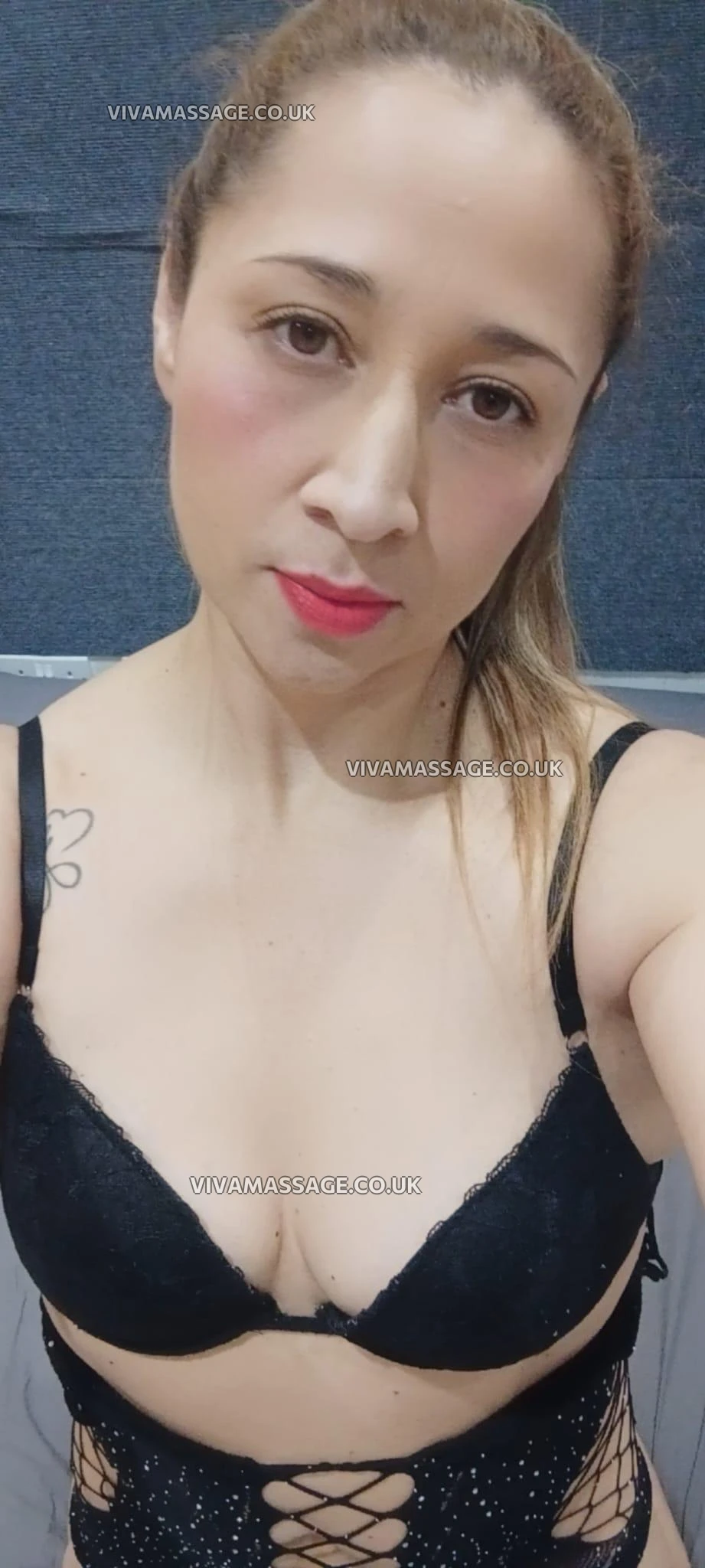 Photo 16 of Gorgeous_Tania