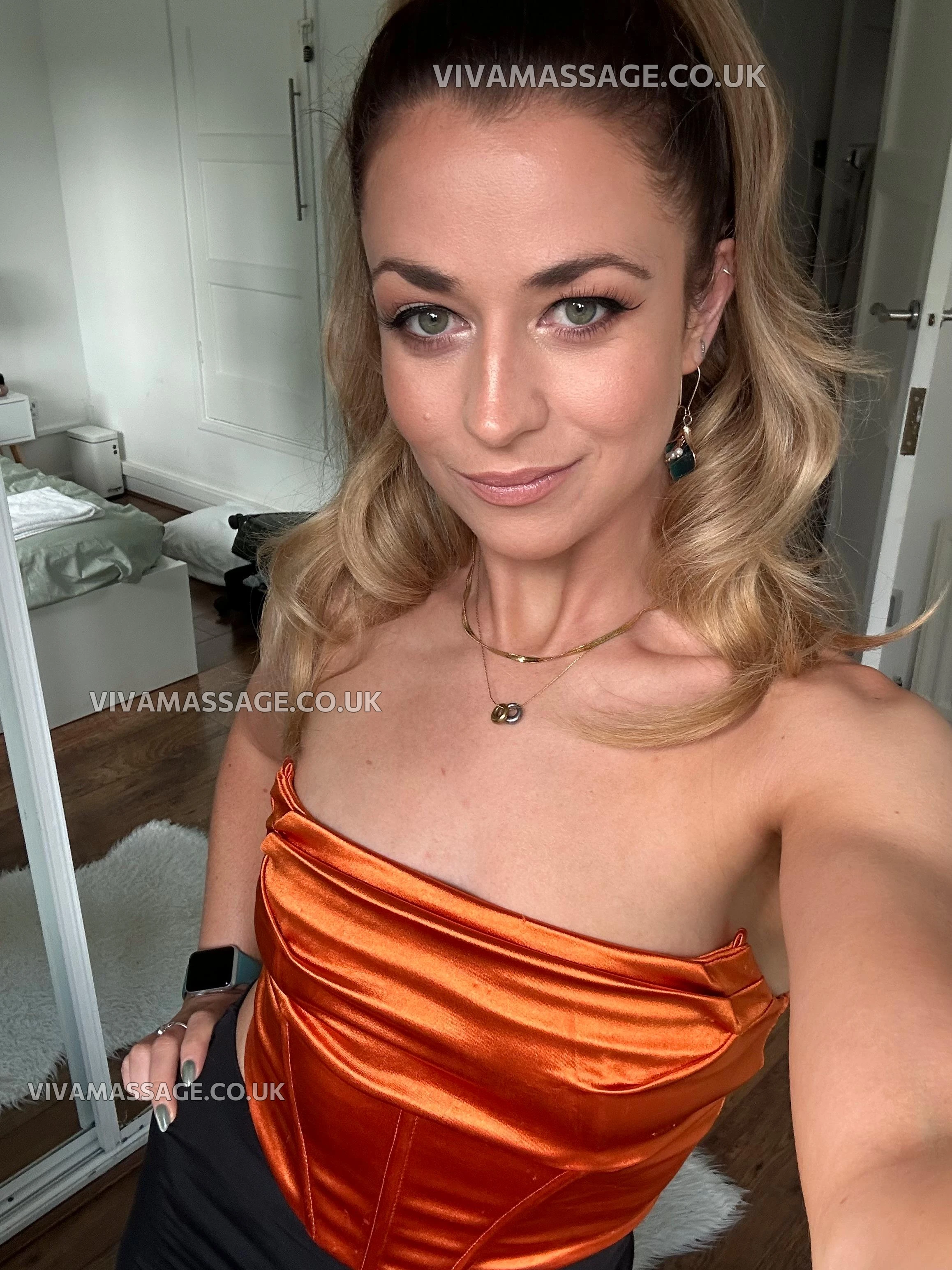 Photo 4 of Chelsey Peach