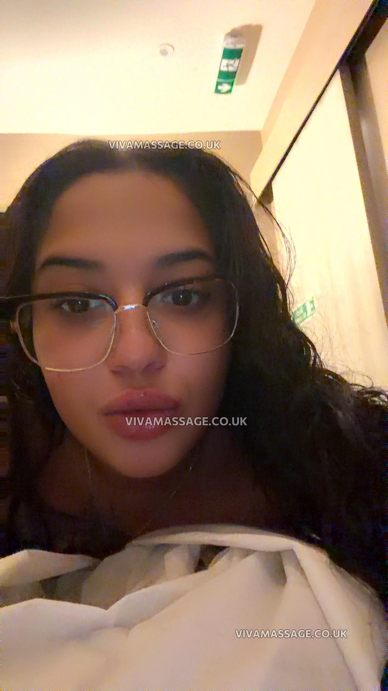 Photo 2 of Sexysalwaa