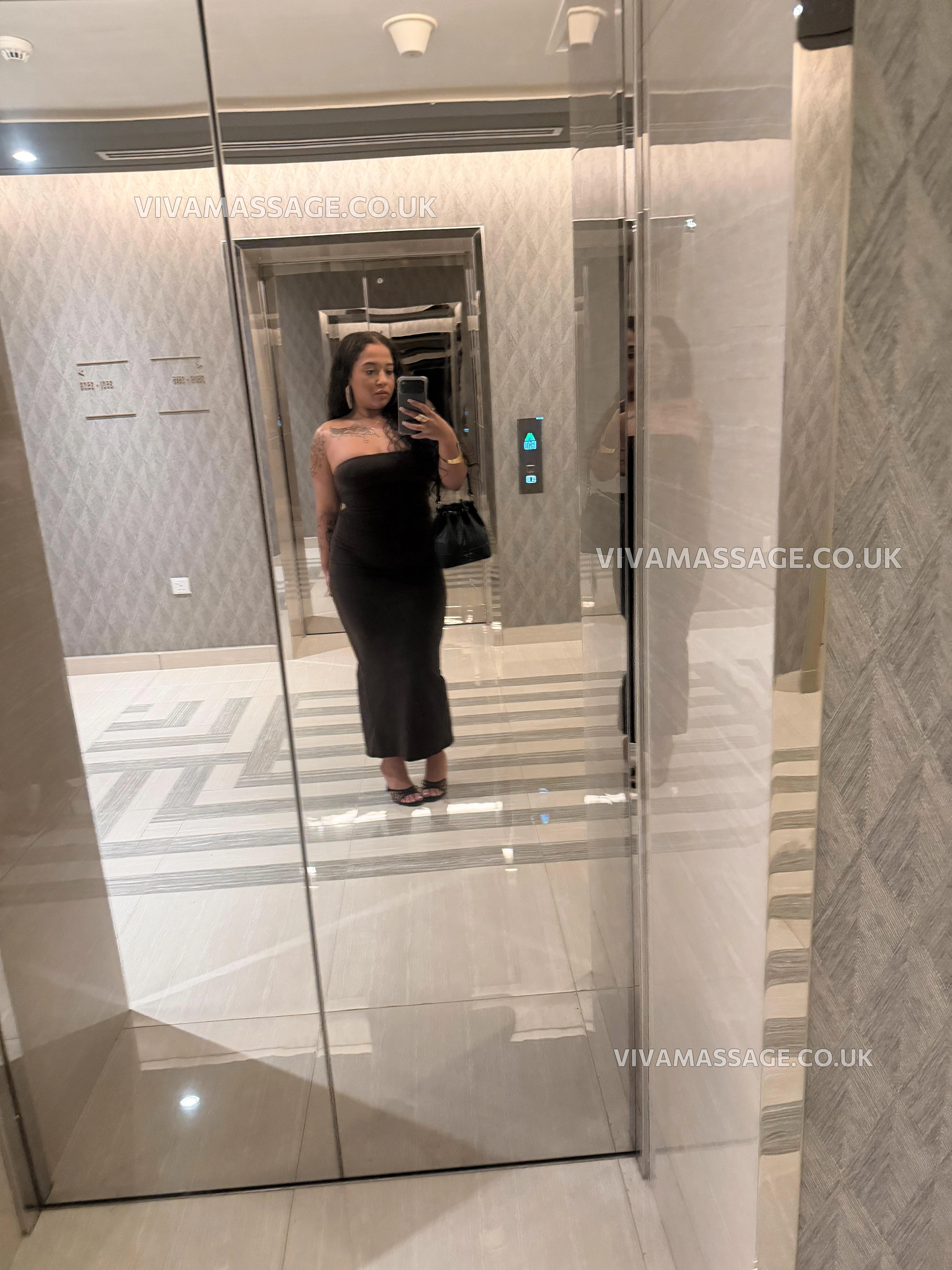 Photo 11 of Sexysalwaa