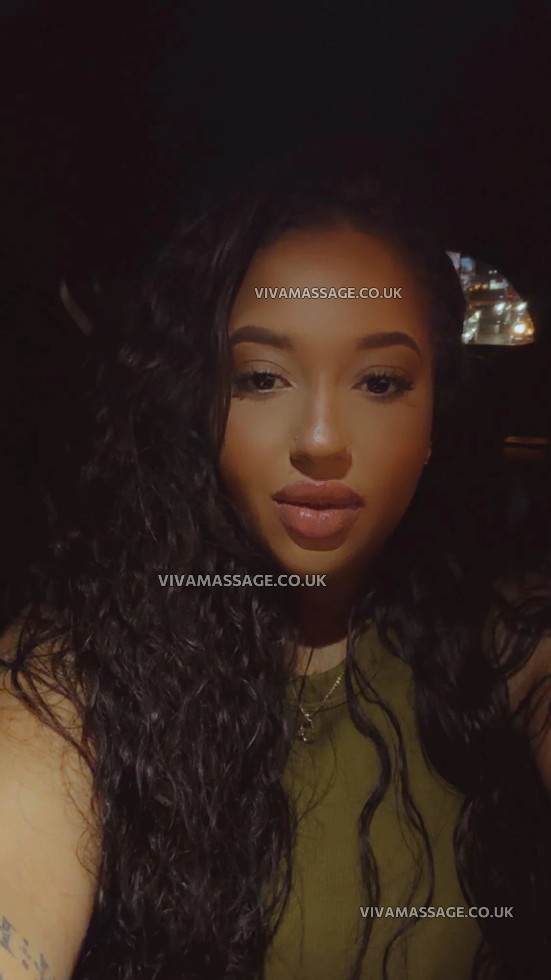 Photo 3 of Sexysalwaa