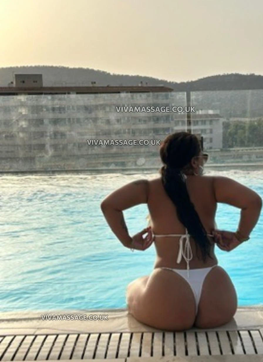 Photo 26 of Sexysalwaa