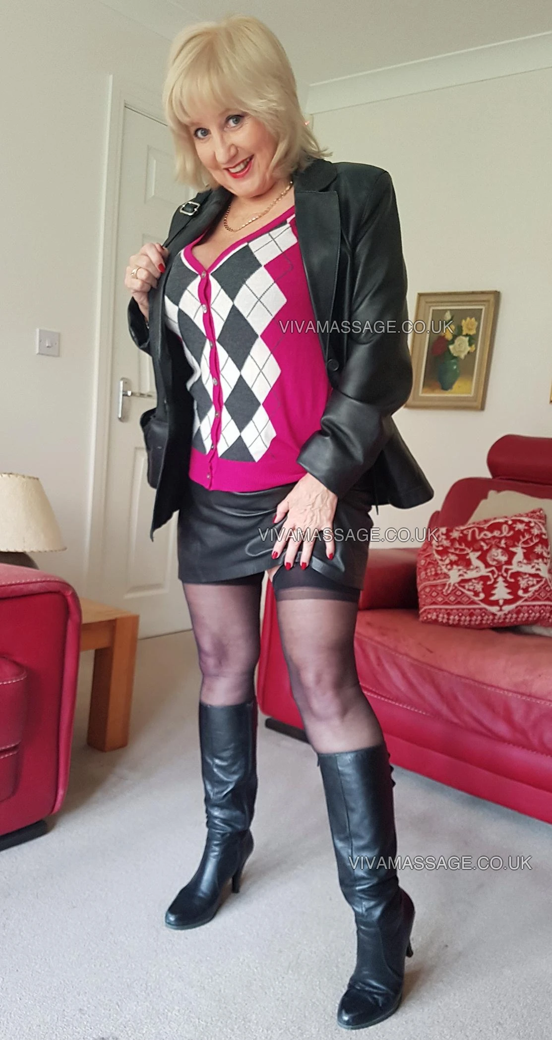 Photo 35 of Lorna_Blu