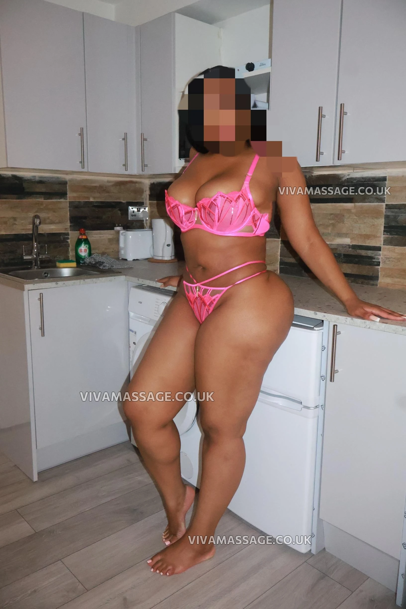 Photo 3 of SEXYBROWNIE