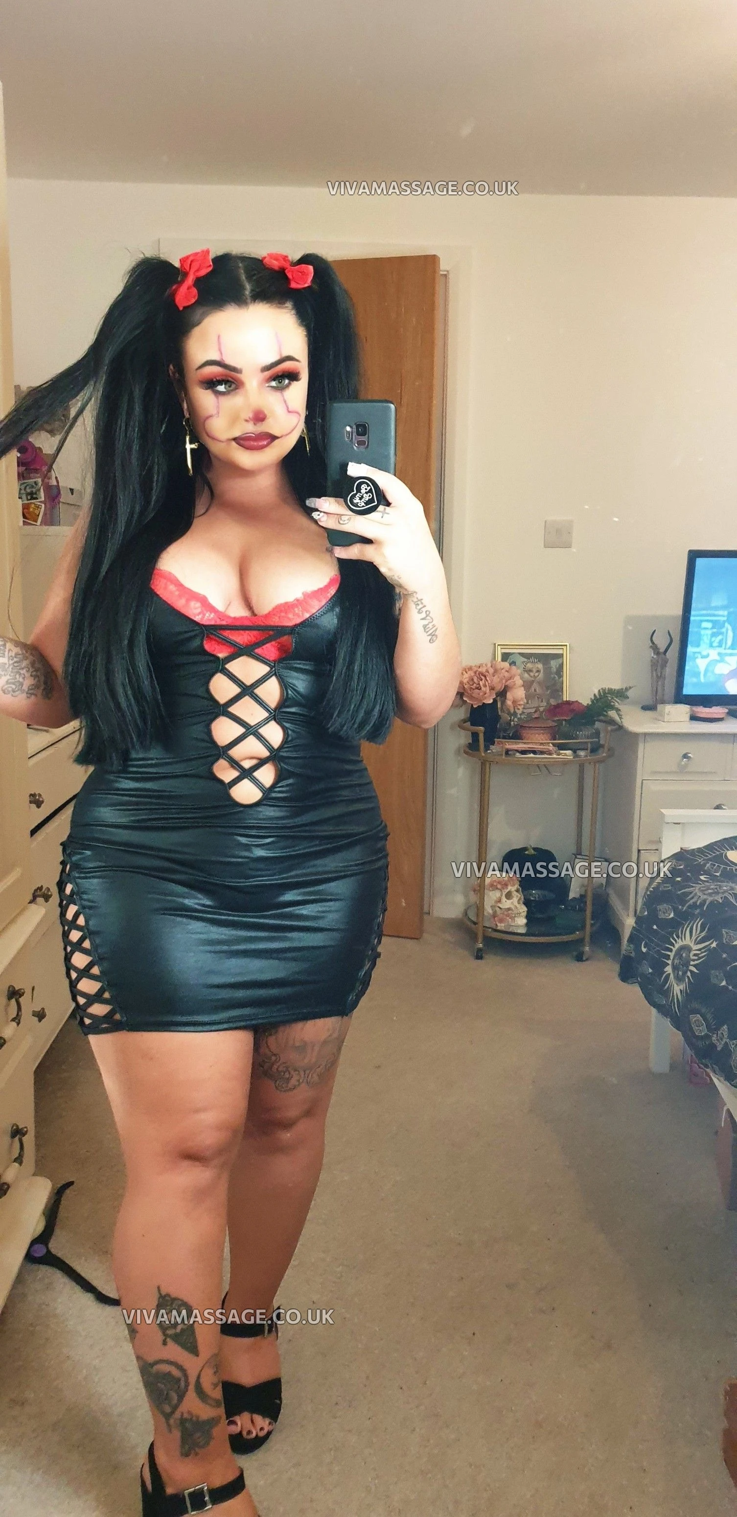 Photo 12 of Little_Hattie