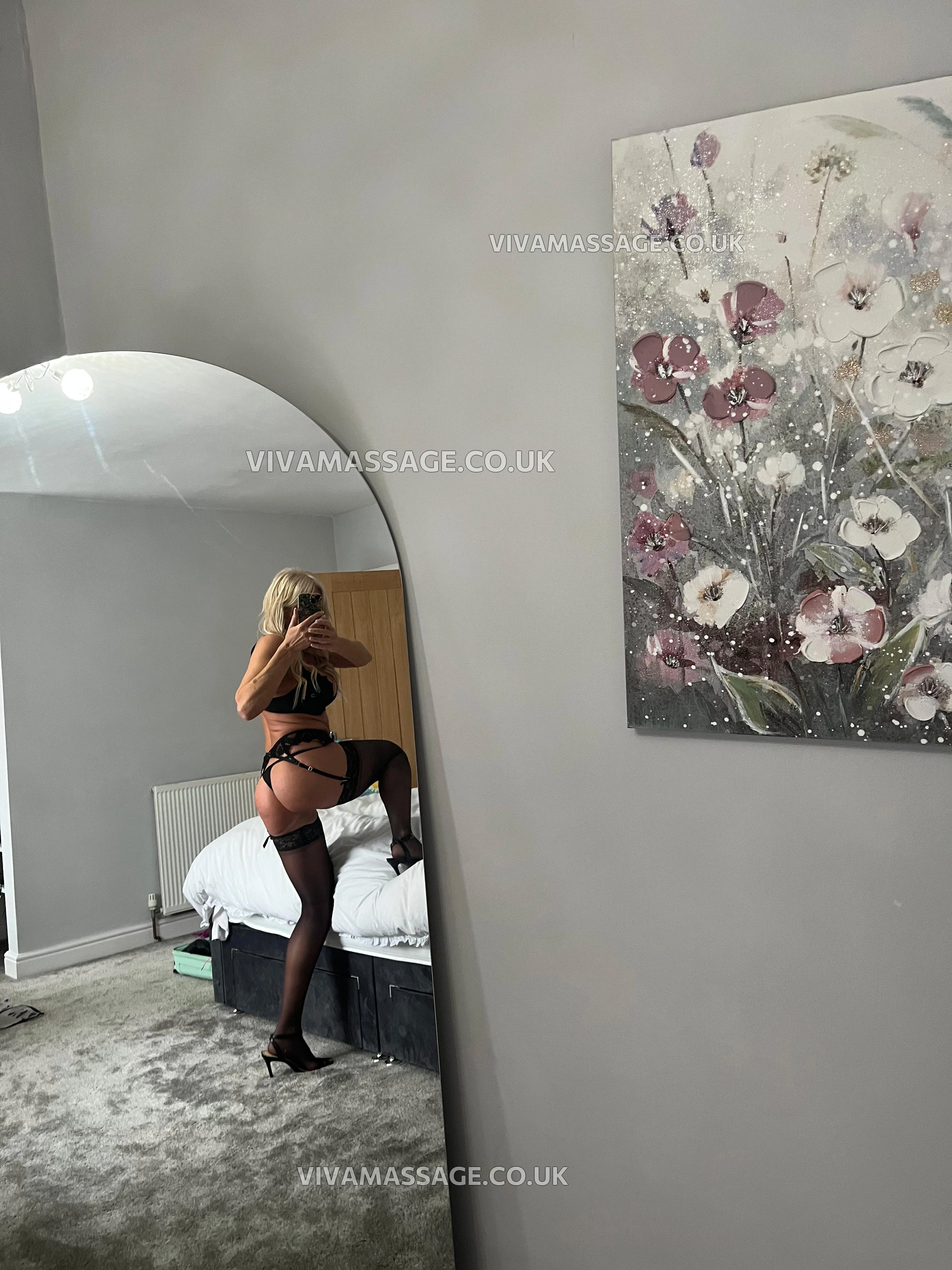 Photo 10 of AmeliaRae1970