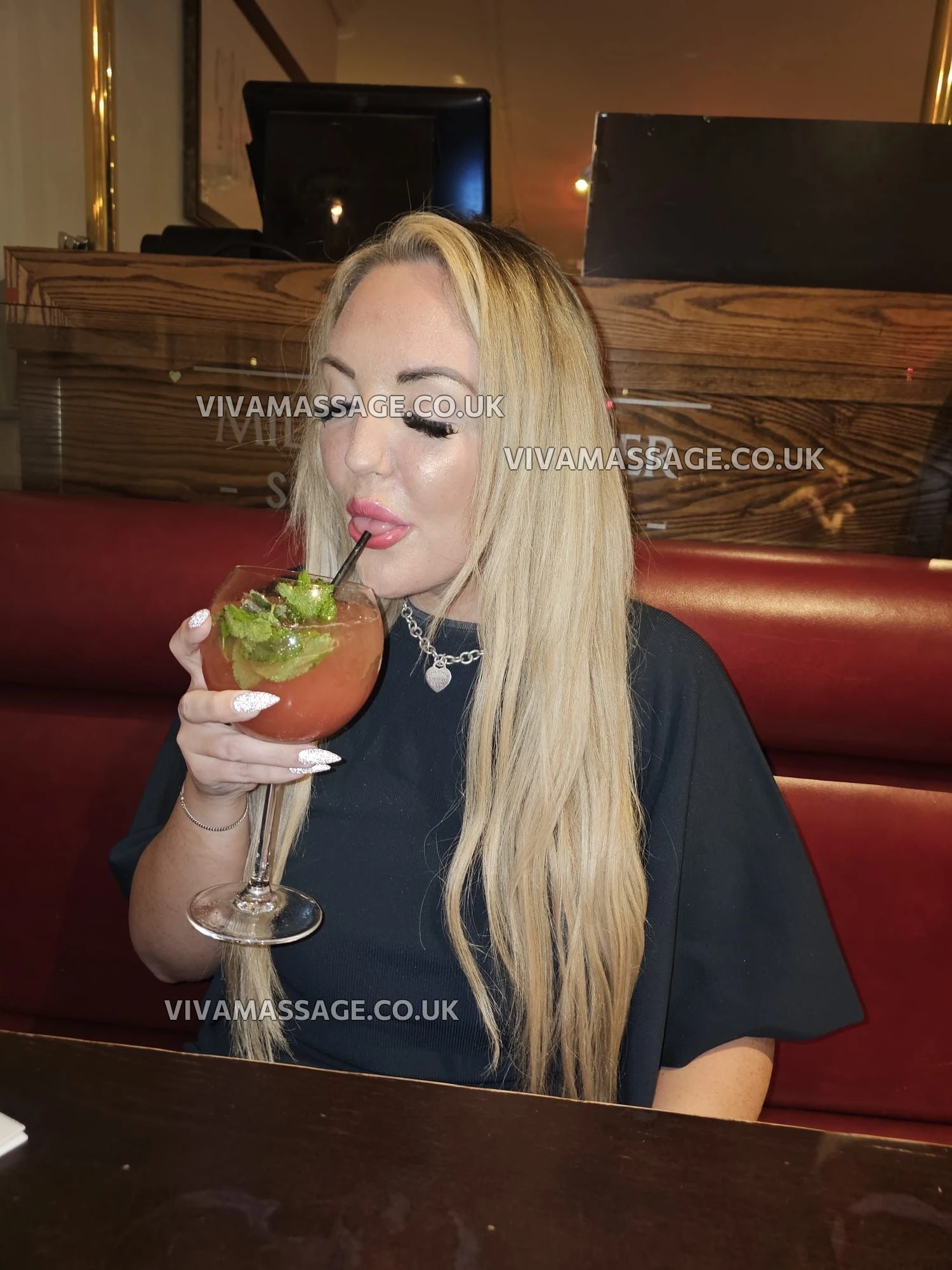 Photo 2 of EllenBlonde