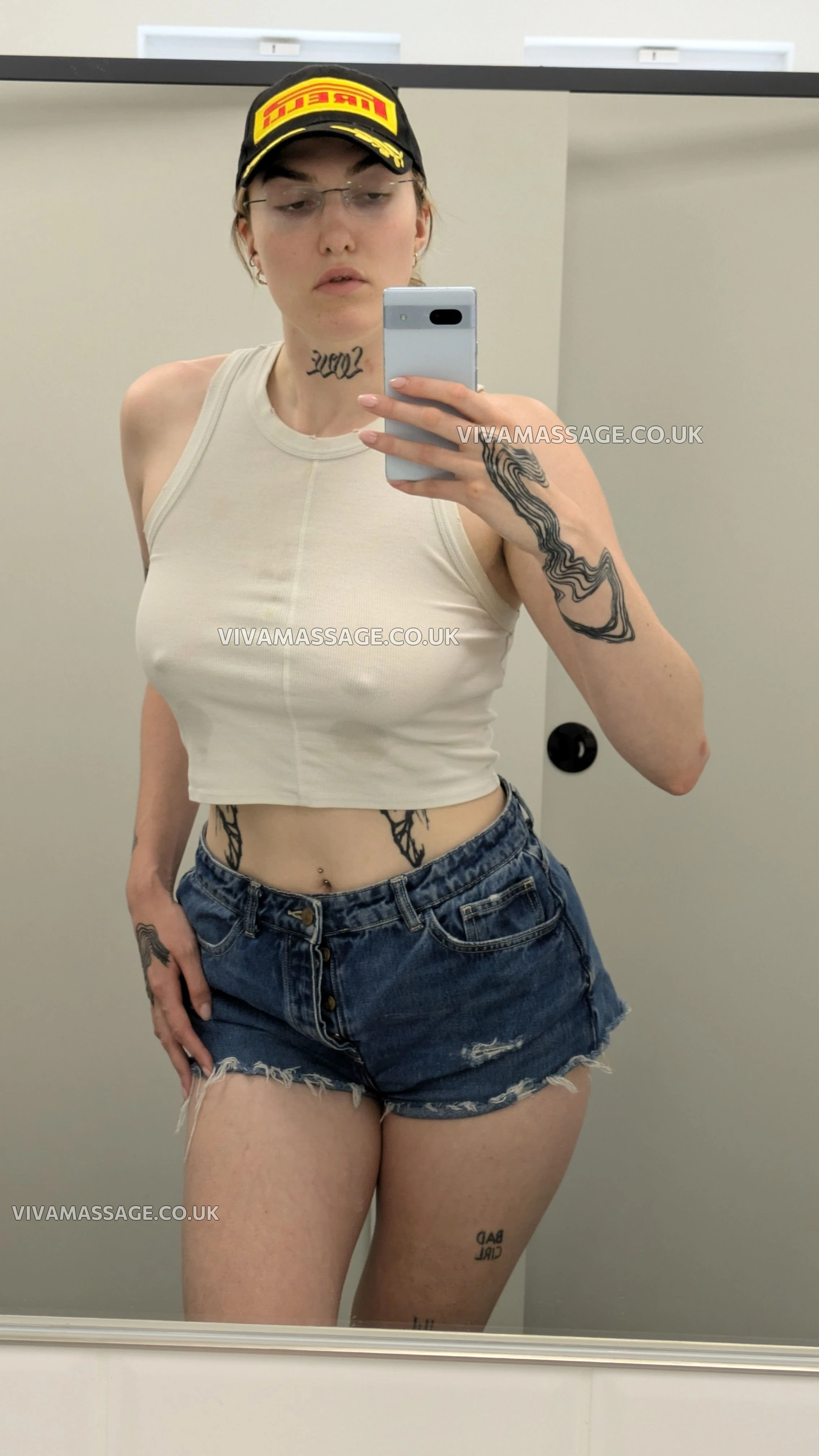 Photo 34 of Miss Simone Reage