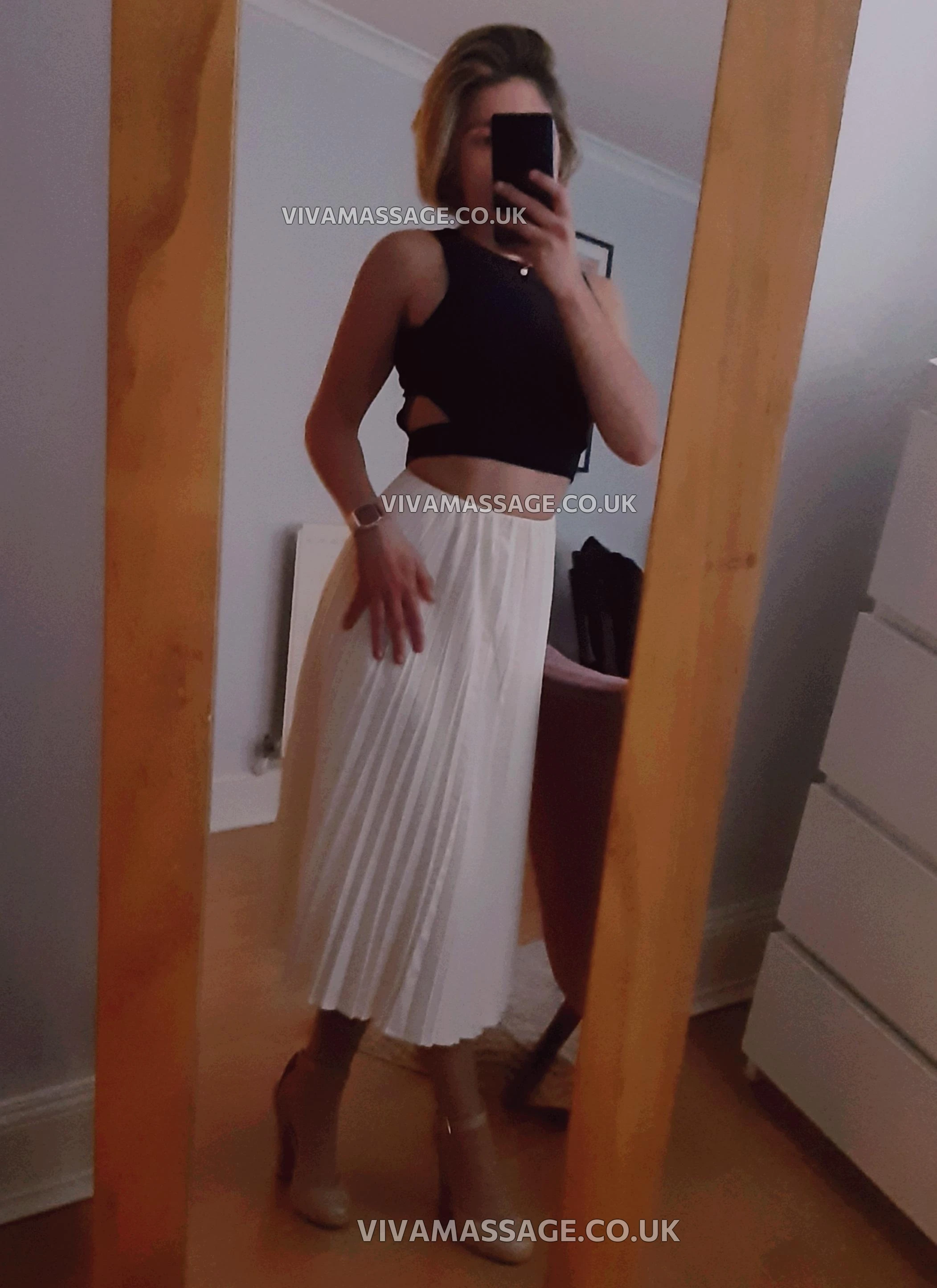 Photo 3 of French Fleur