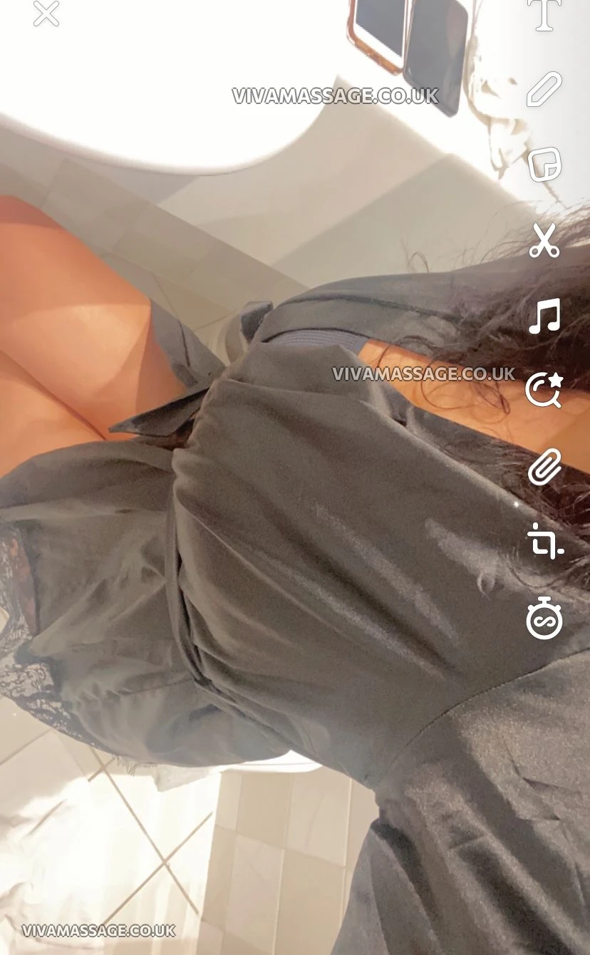 Photo 2 of English_jen xx