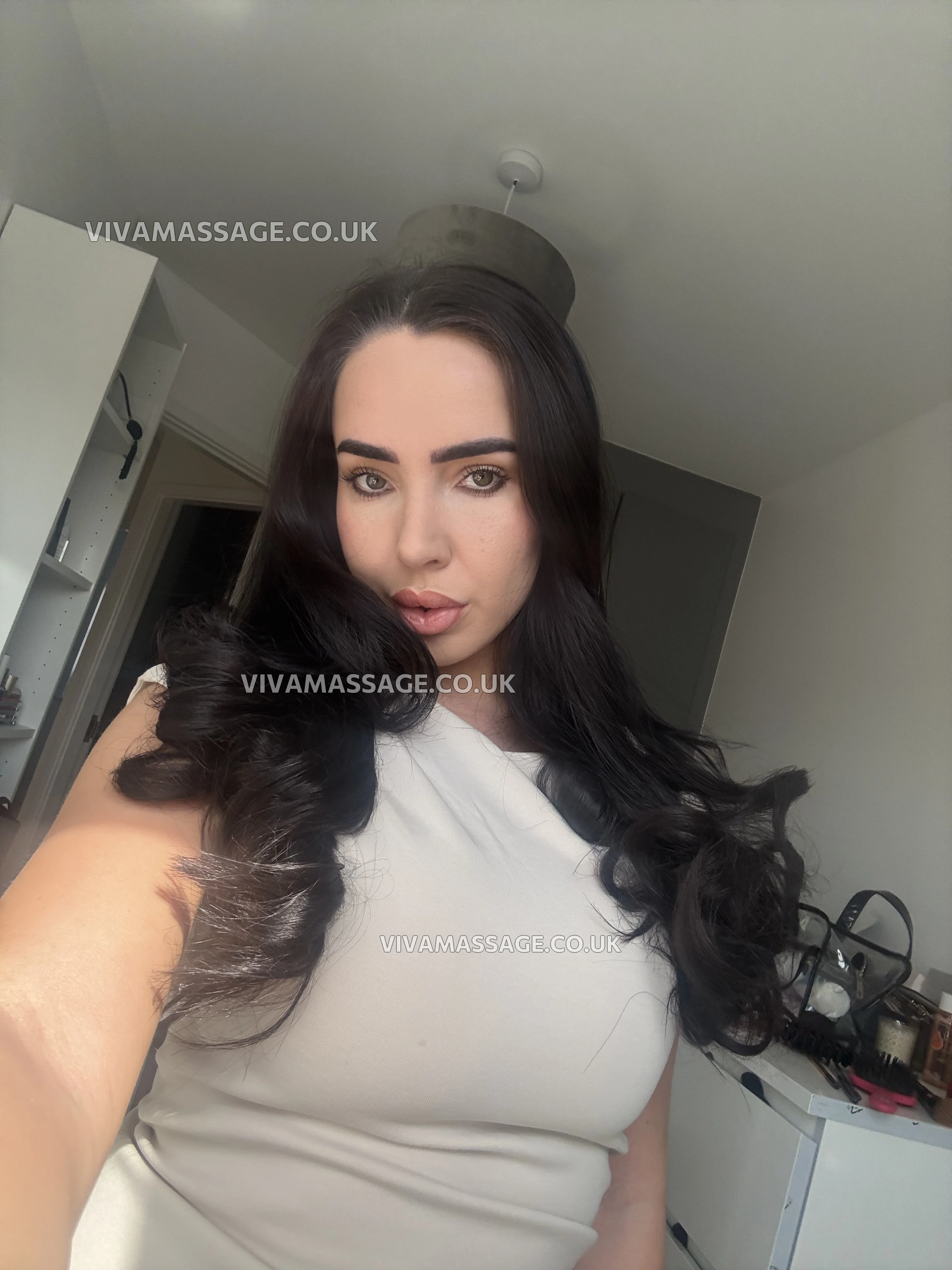 Photo 1 of BritishBeautyRosiex