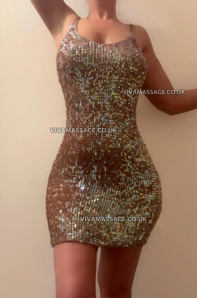 Photo 1 of Kendal_kiss_28