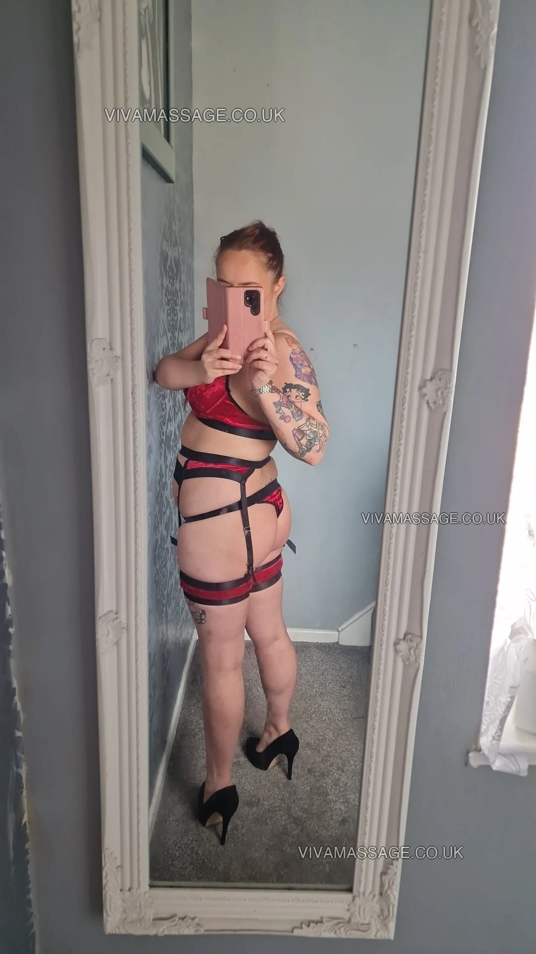 Photo 76 of Louiseghsecretsxx