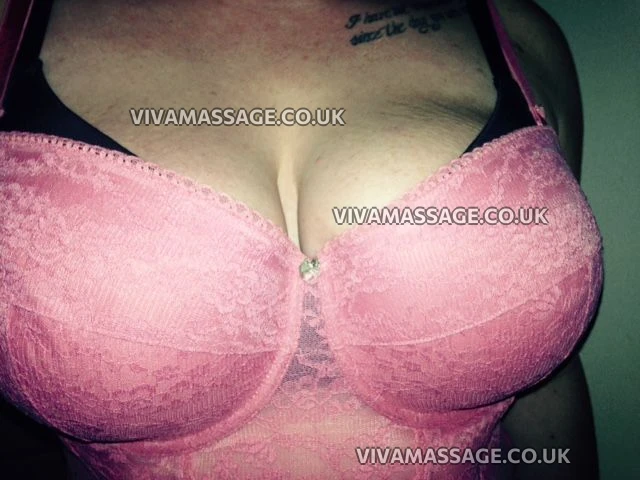 Photo 9 of Roxy-Dash-ENGLISH