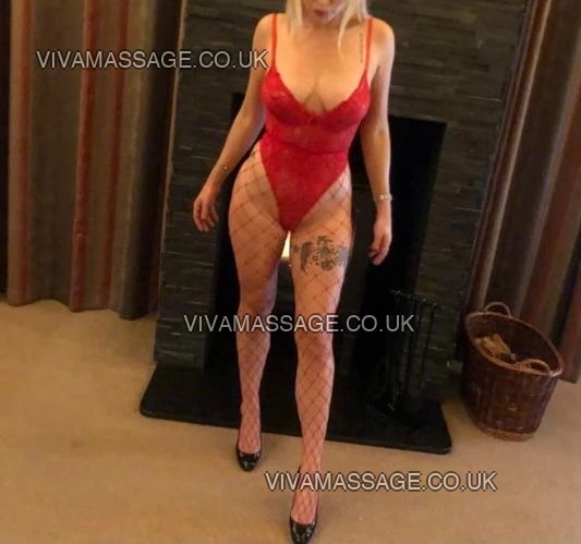 Photo 5 of English_Charis