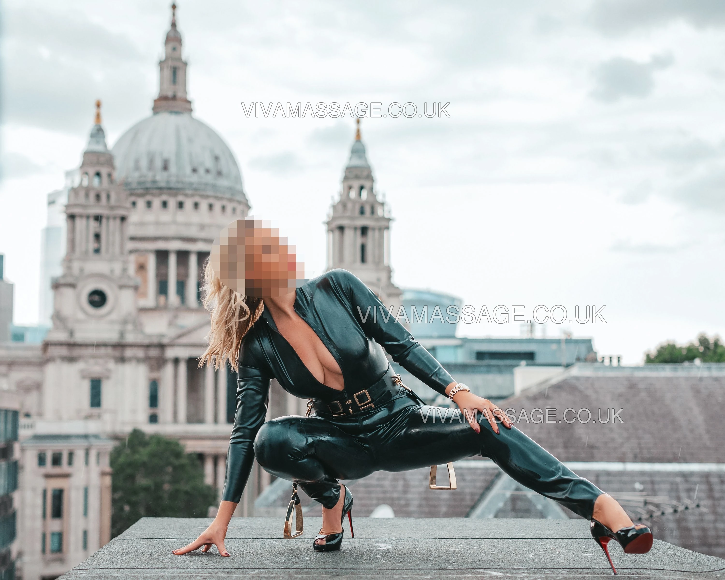 Photo 34 of English_Charis