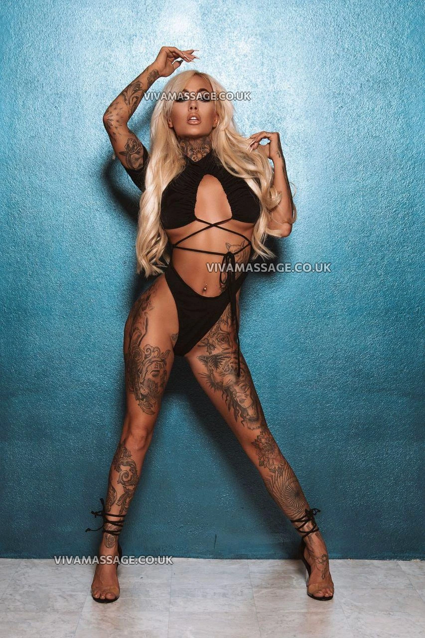 Photo 5 of LittleMissLoon