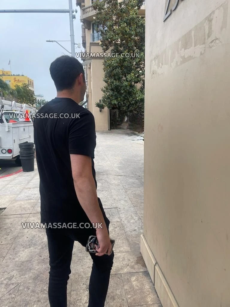 Photo 6 of Max's_World