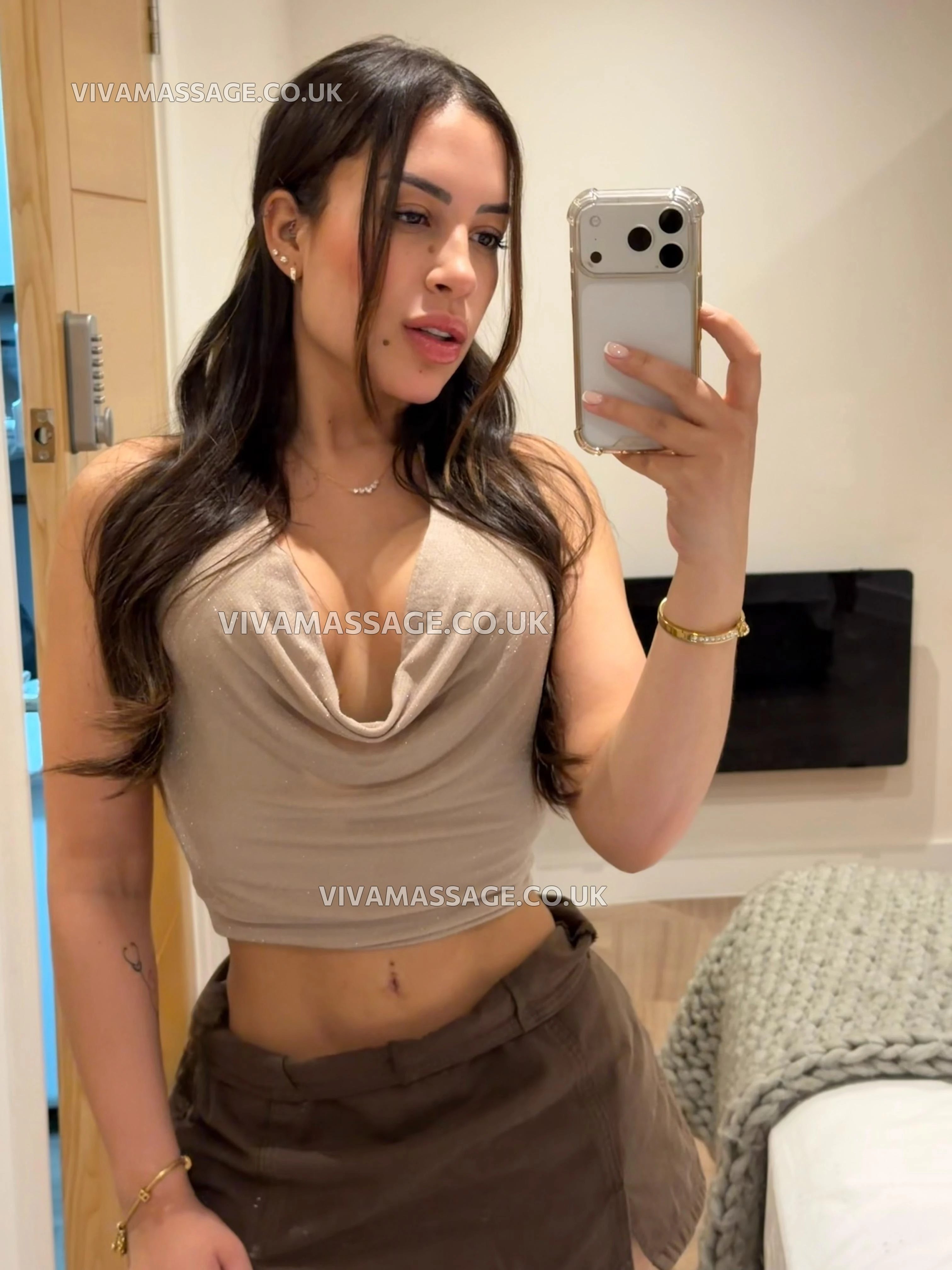 Photo 33 of Mari0002