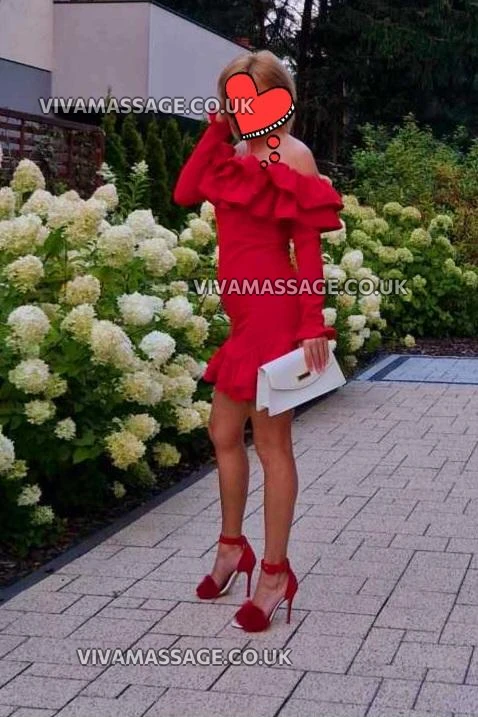 Photo 10 of Isabella_a