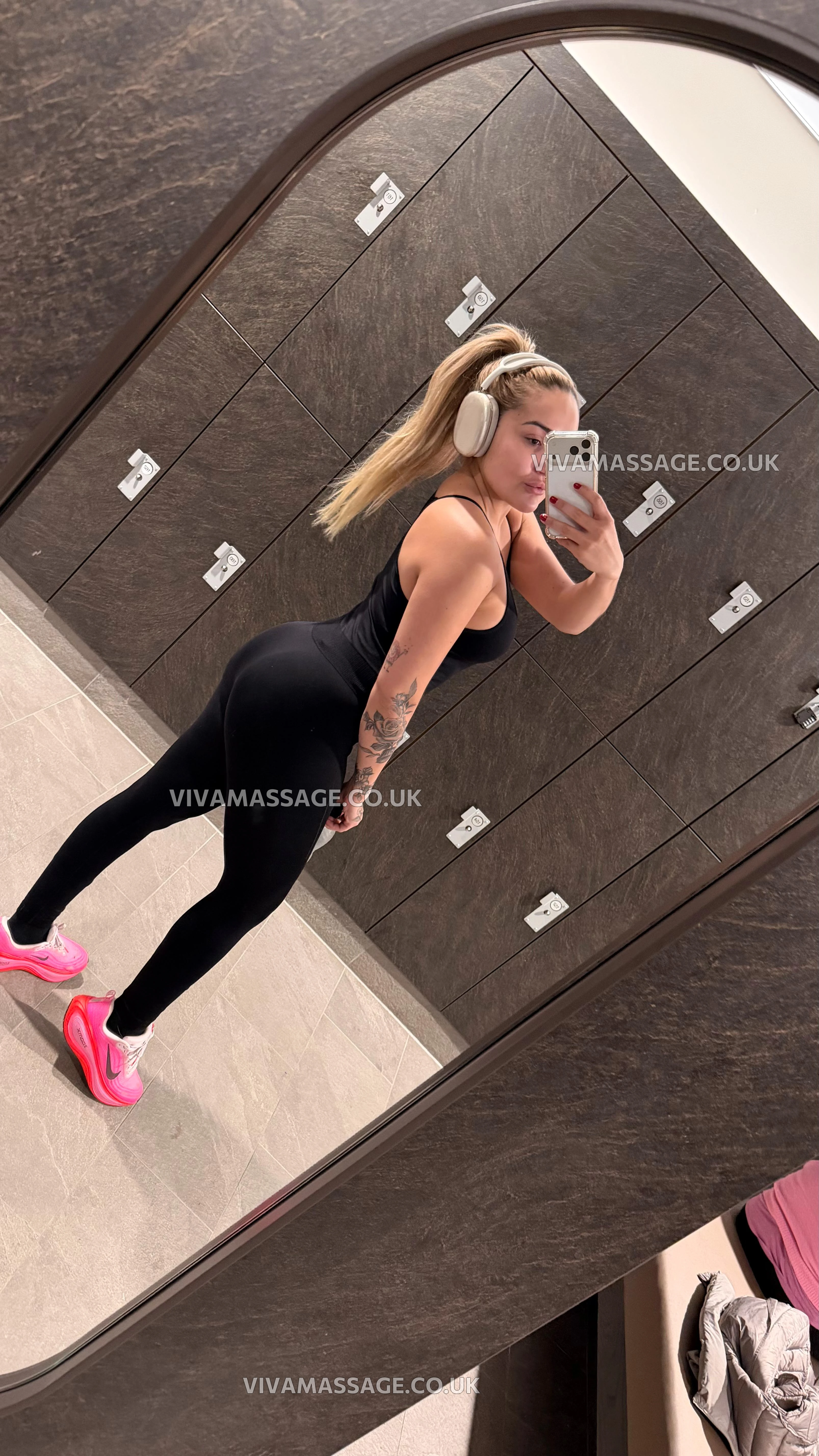 Photo 1 of Ellasexy_blondie