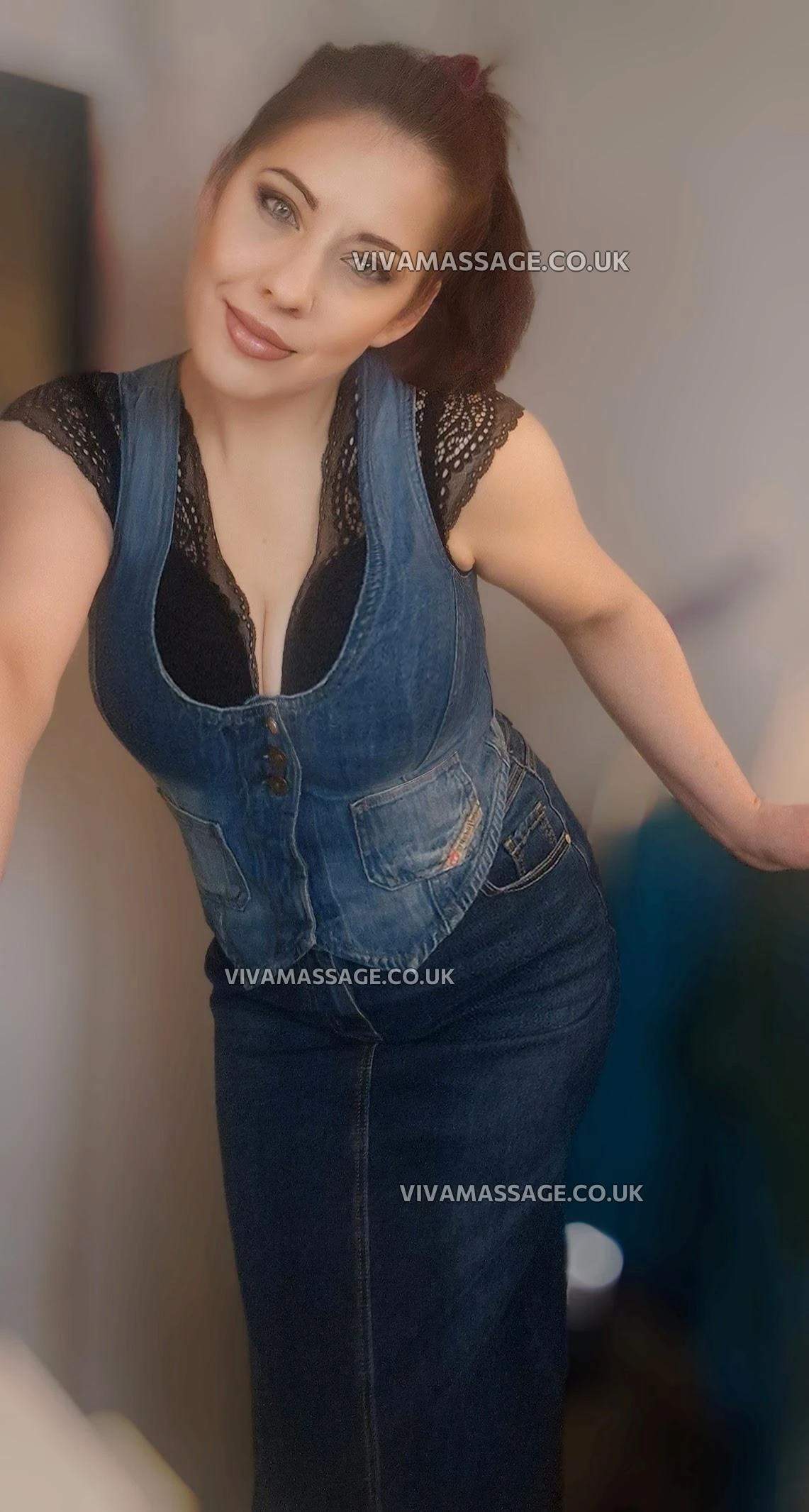 Photo 61 of Lady Elza