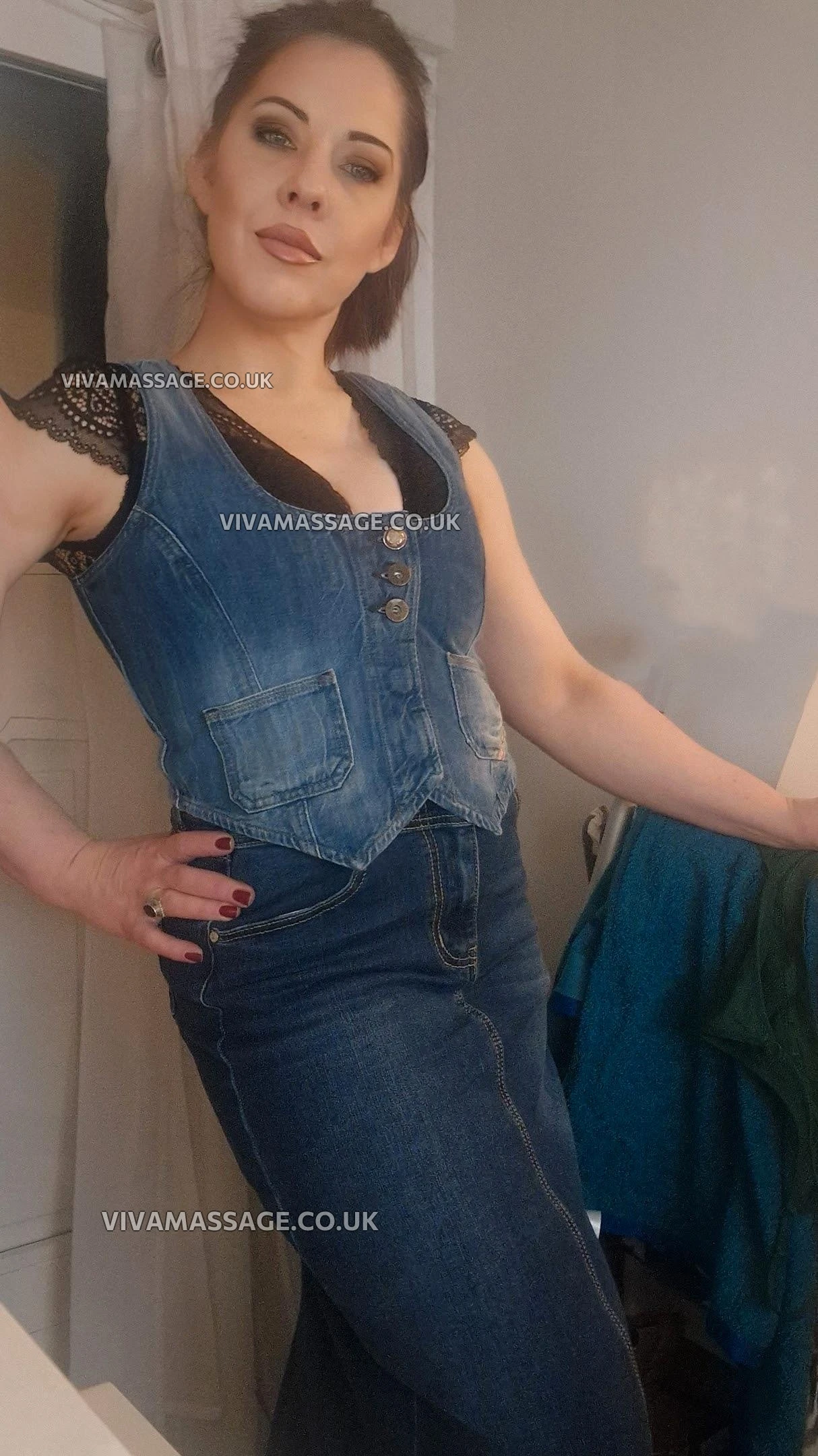 Photo 63 of Lady Elza