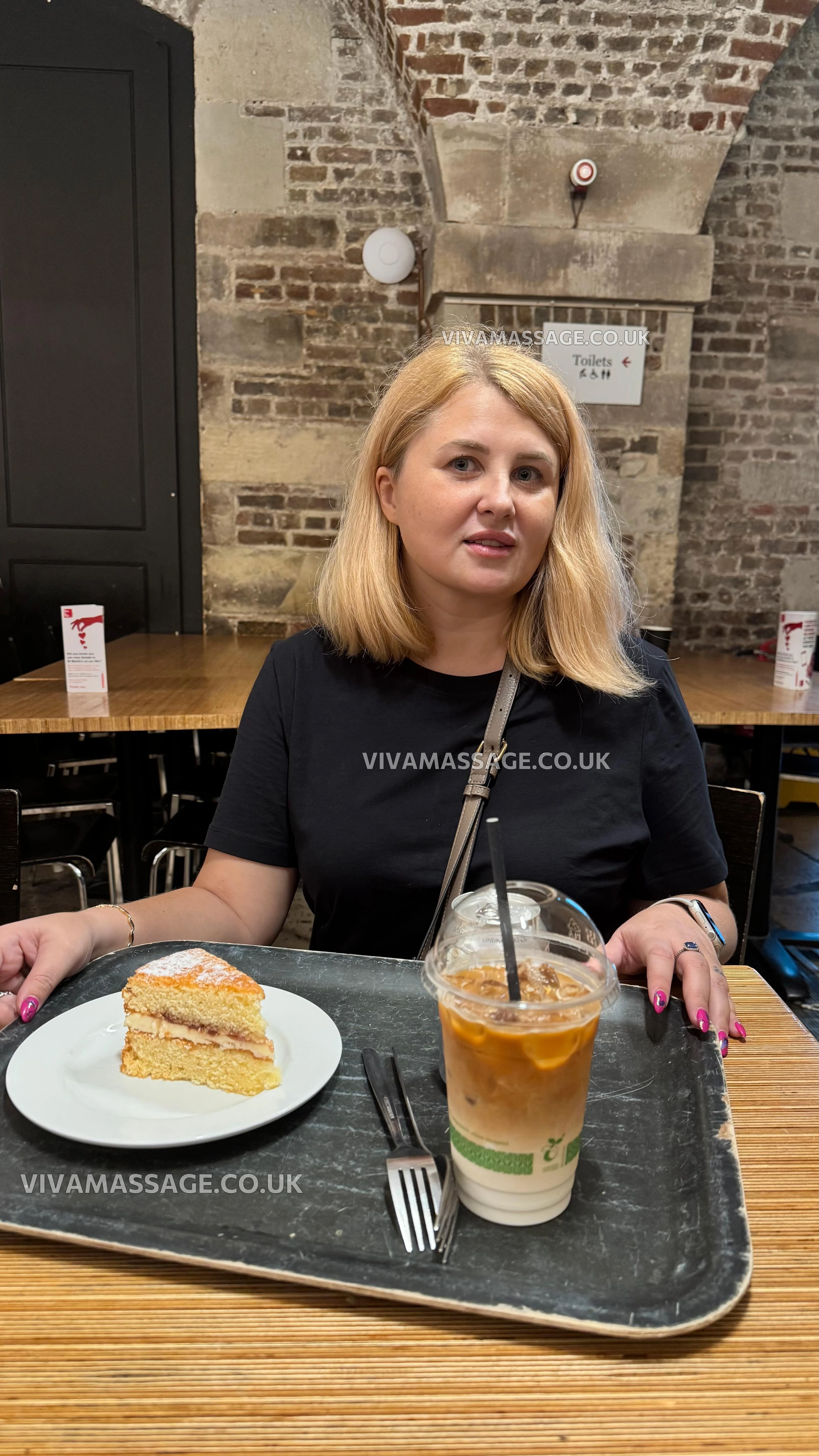 Photo 2 of   Ginger_MAYA__