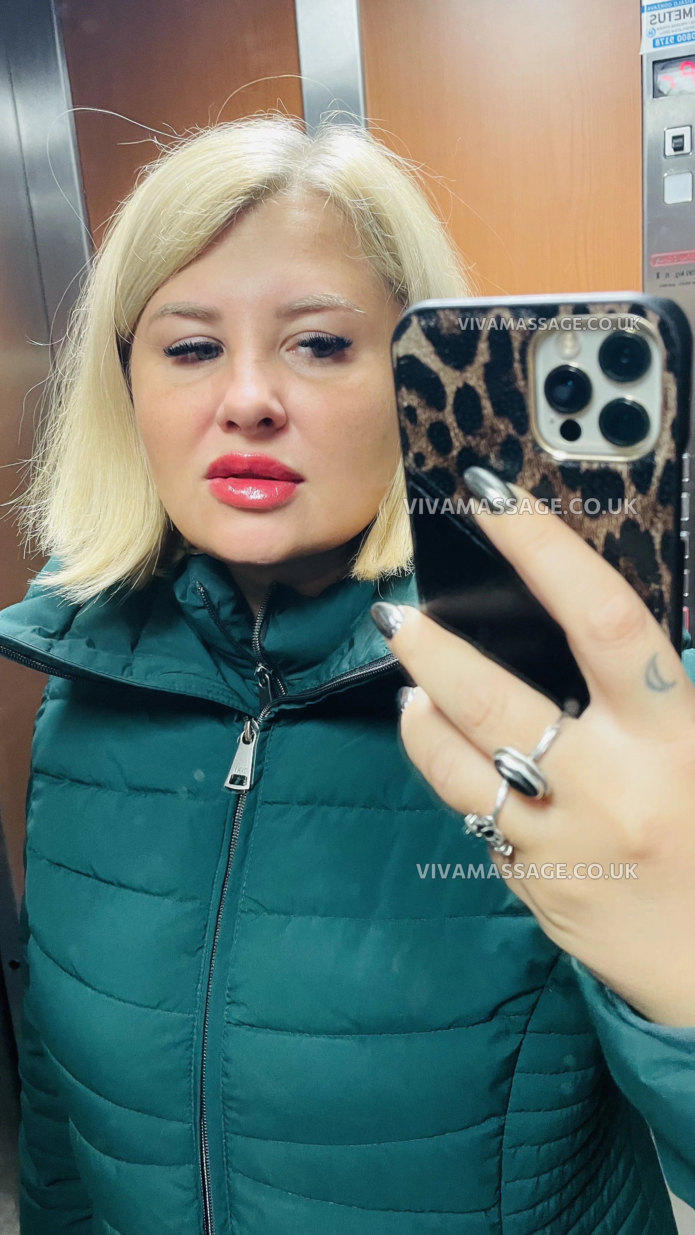 Photo 17 of   Ginger_MAYA__