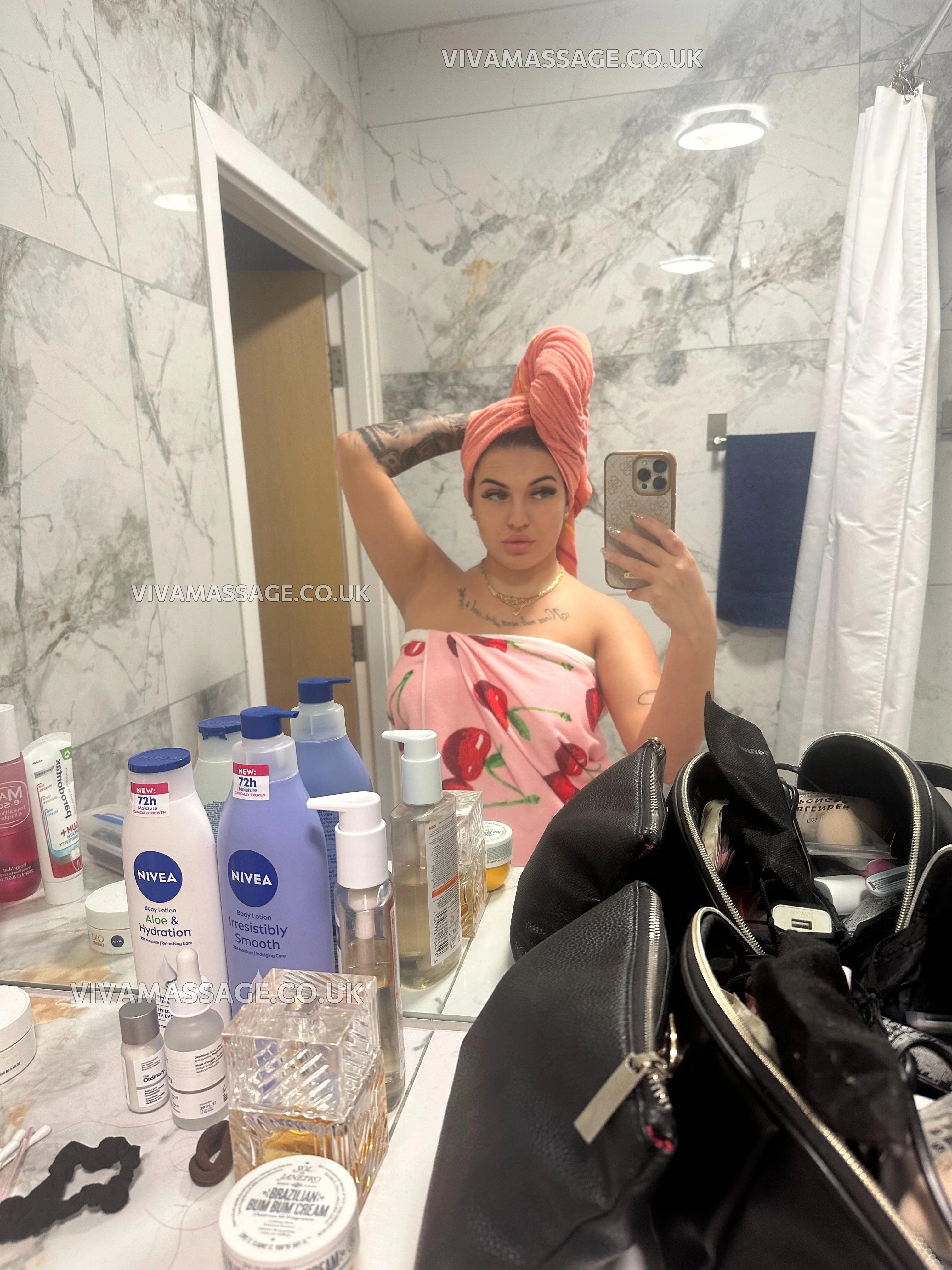 Photo 13 of Kellyforyou_xxx