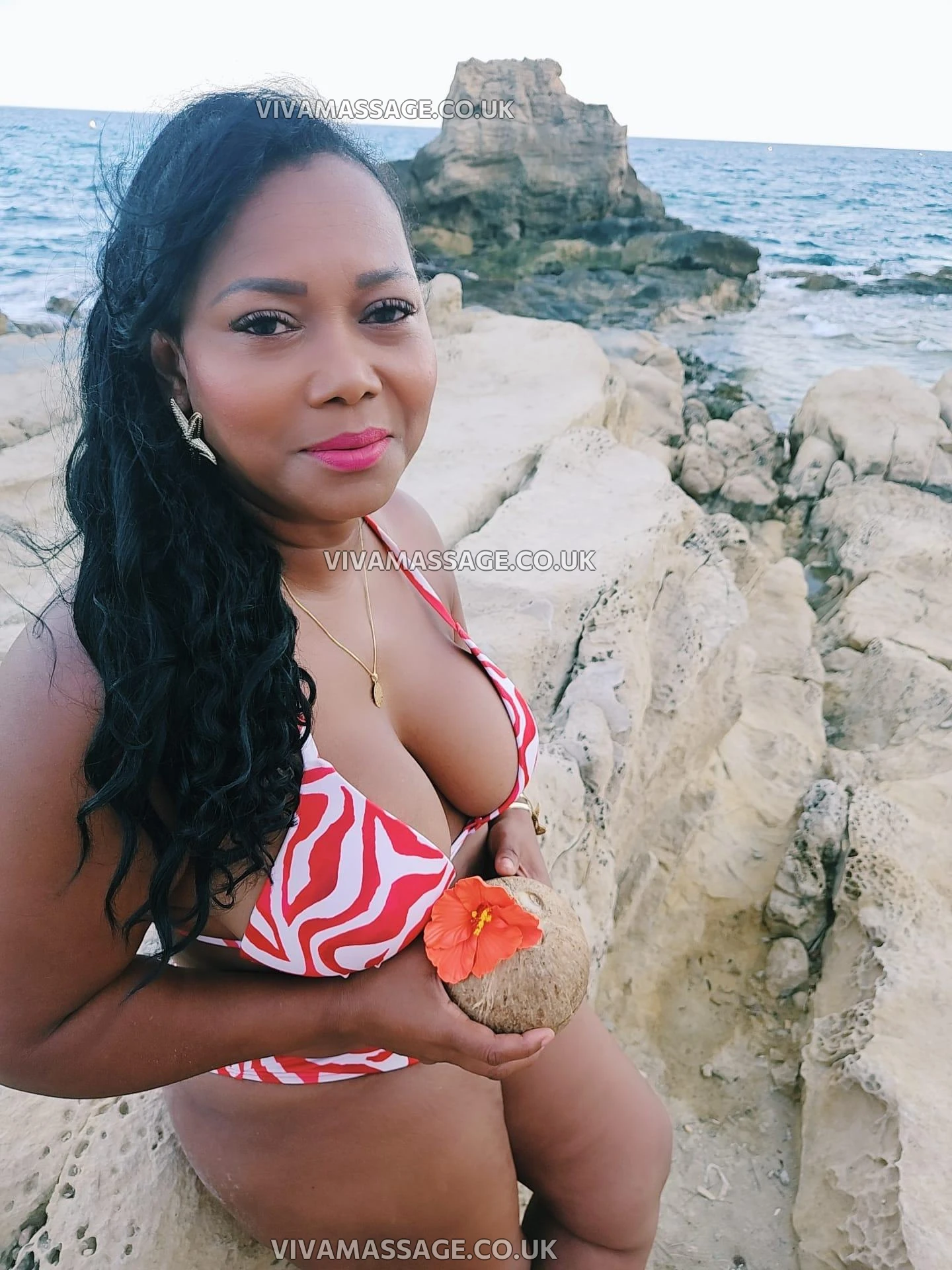 Photo 5 of EBONY BEAUTY MASSAGE