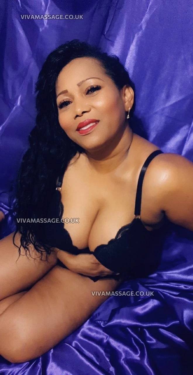 Photo 15 of EBONY BEAUTY MASSAGE