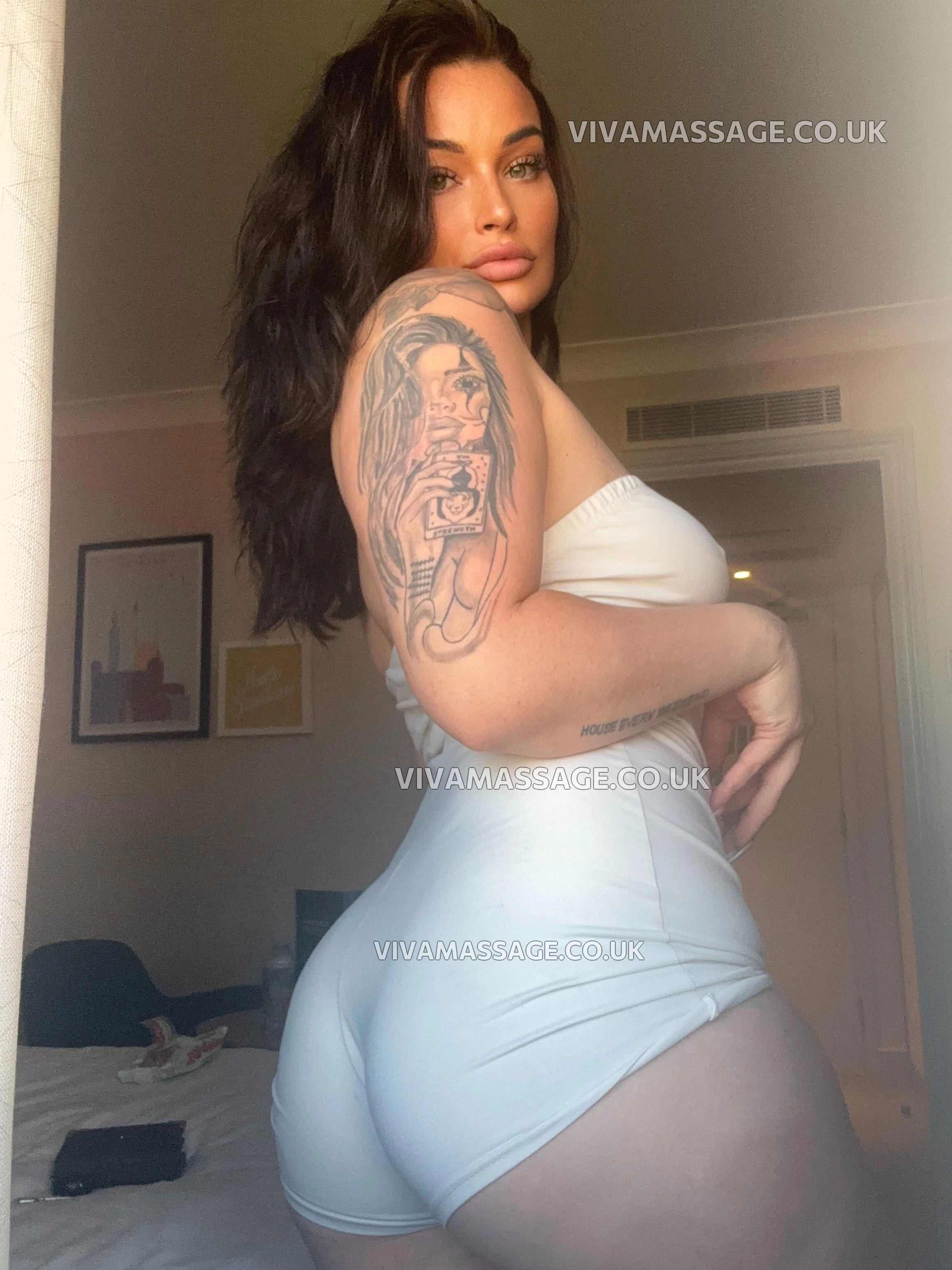 Photo 1 of British_laceyxo