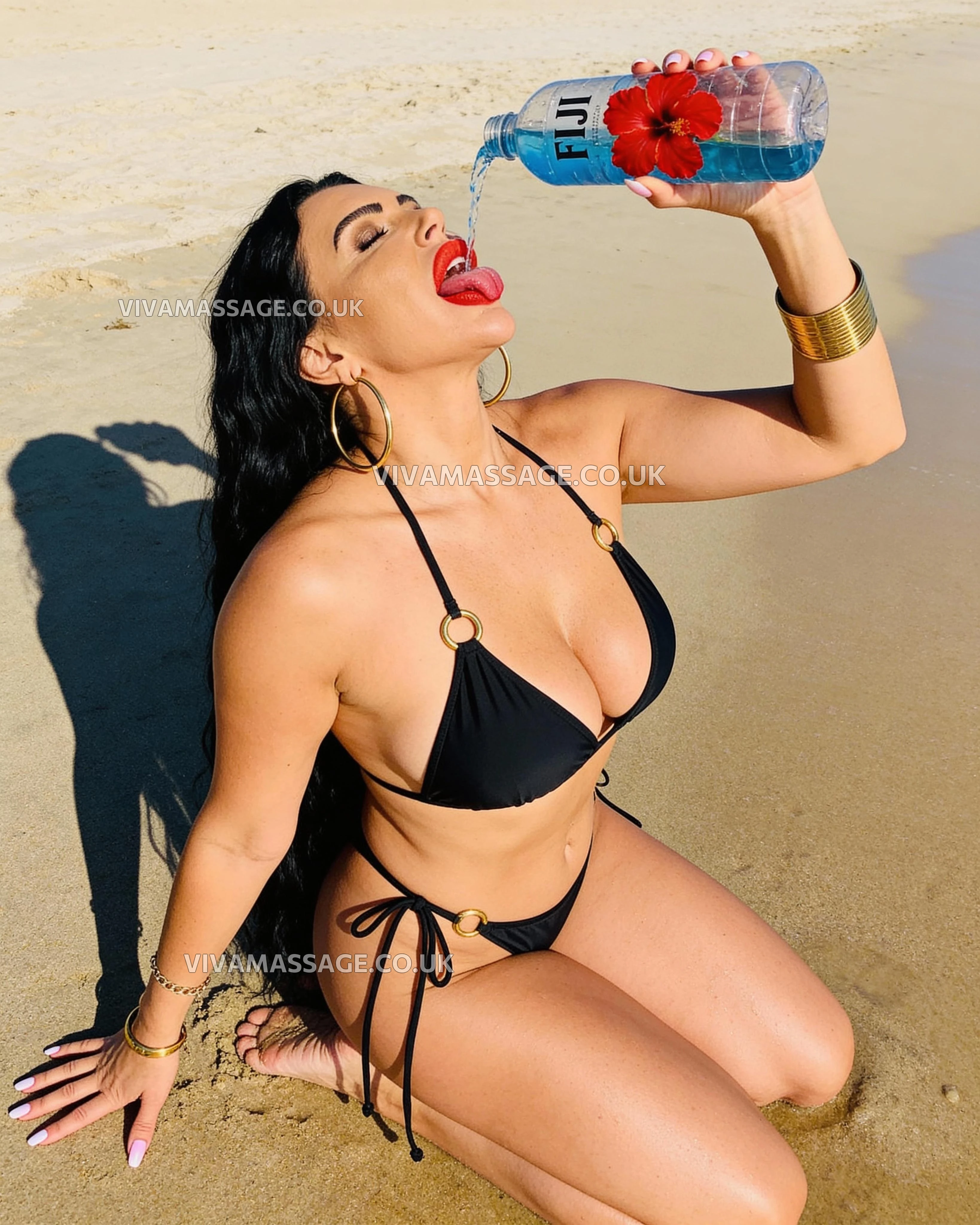 Photo 2 of OnlyTheHoneyNextdoor