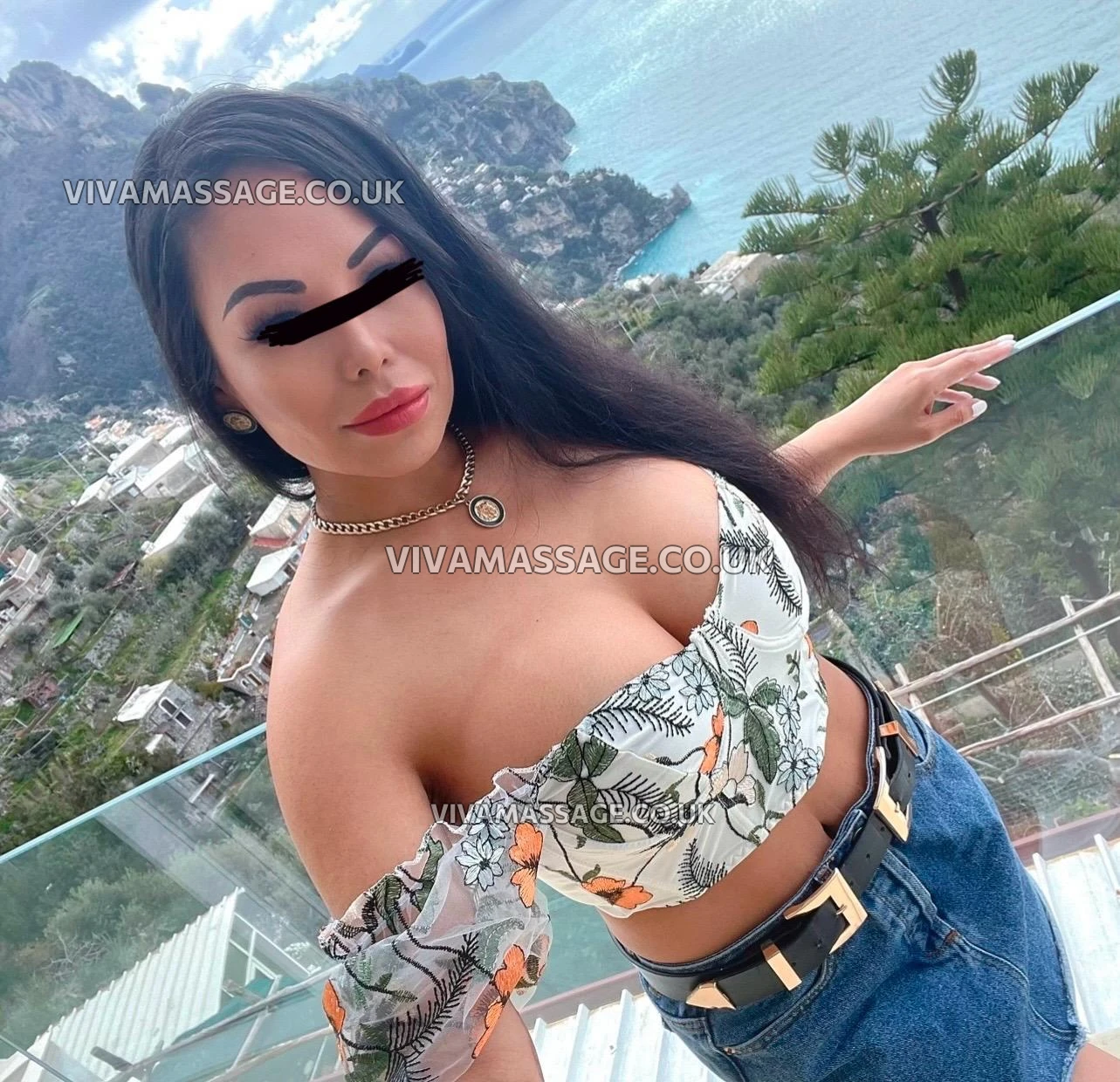 Photo 4 of Sensational_Sapphire