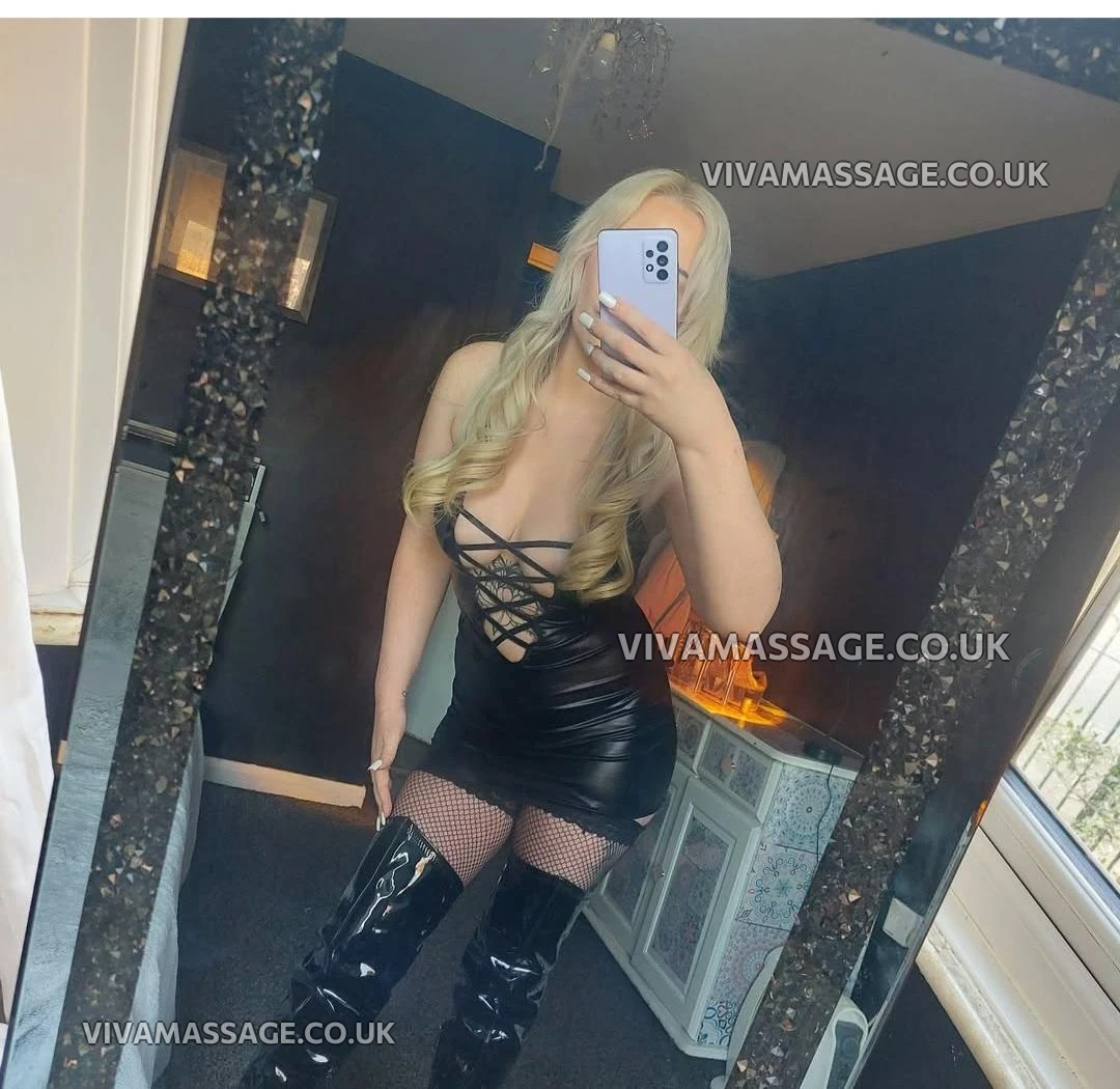 Photo 53 of mistressmiley