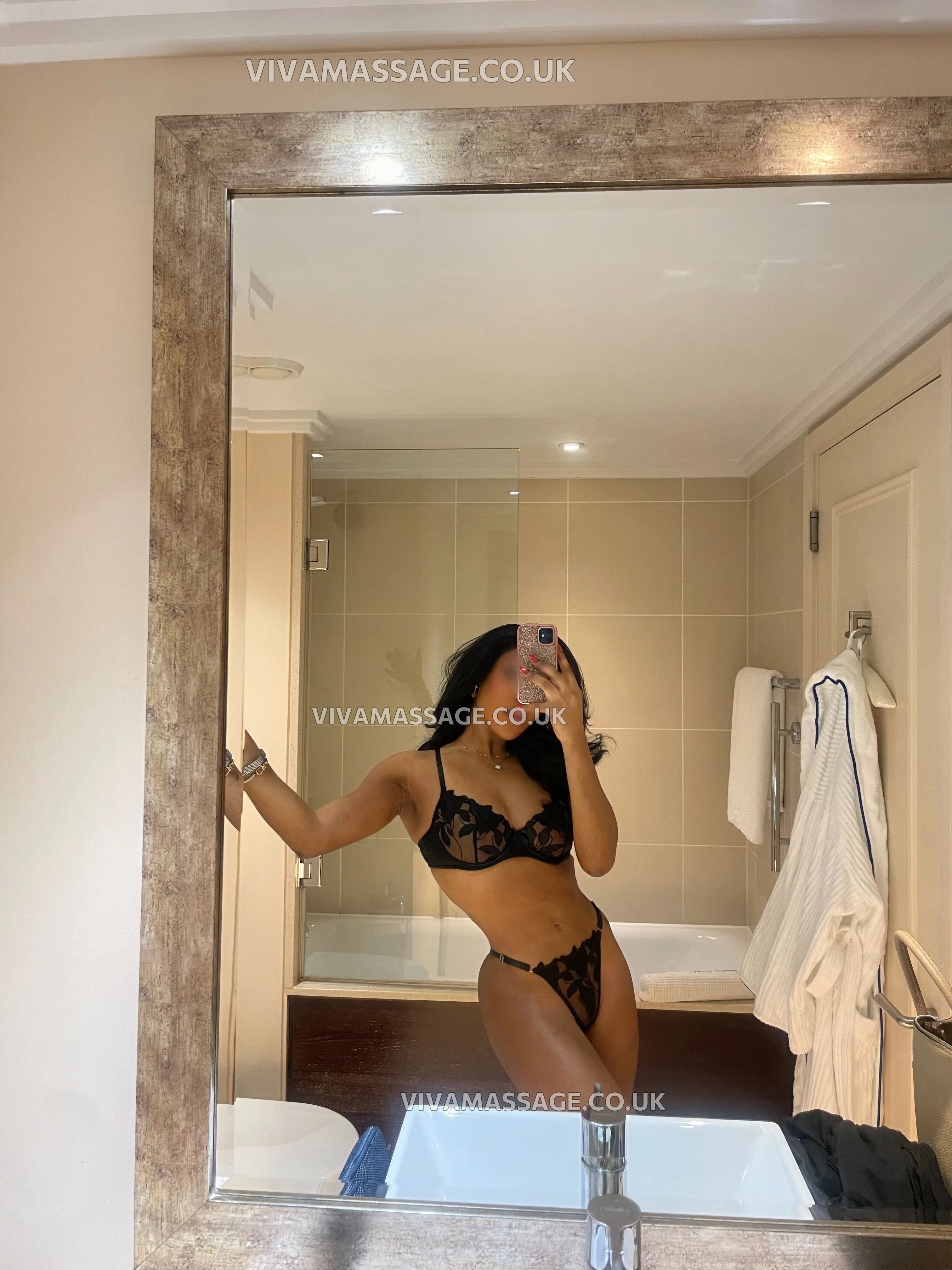 Photo 17 of Eve Wilde