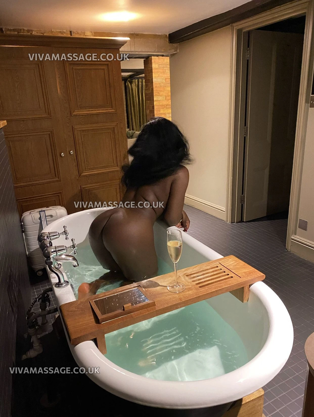 Photo 18 of Eve Wilde