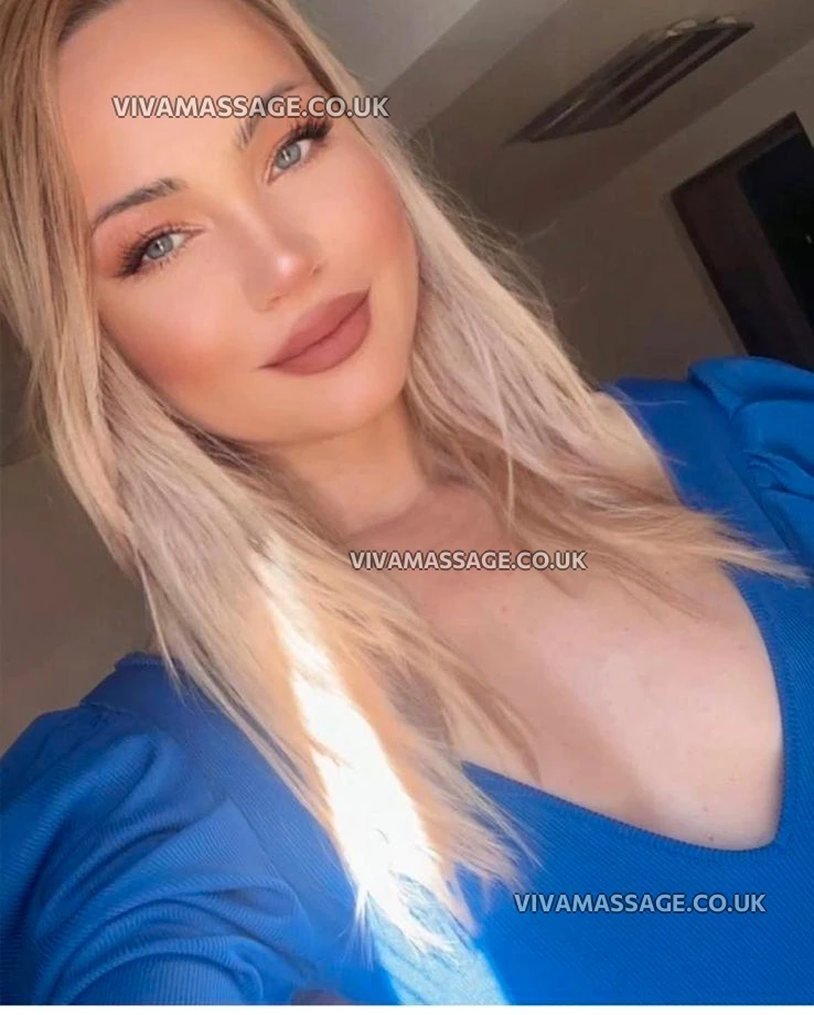 Photo 19 of MalvinaMalvina