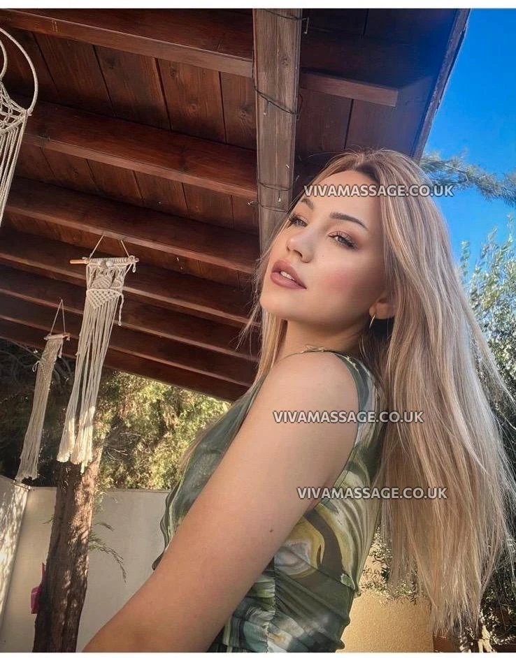 Photo 9 of MalvinaMalvina