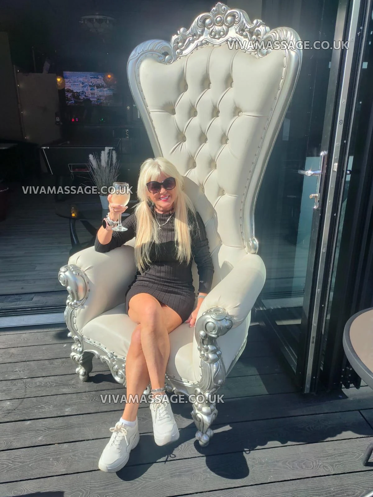 Photo 1 of BritishFoxyRoxy