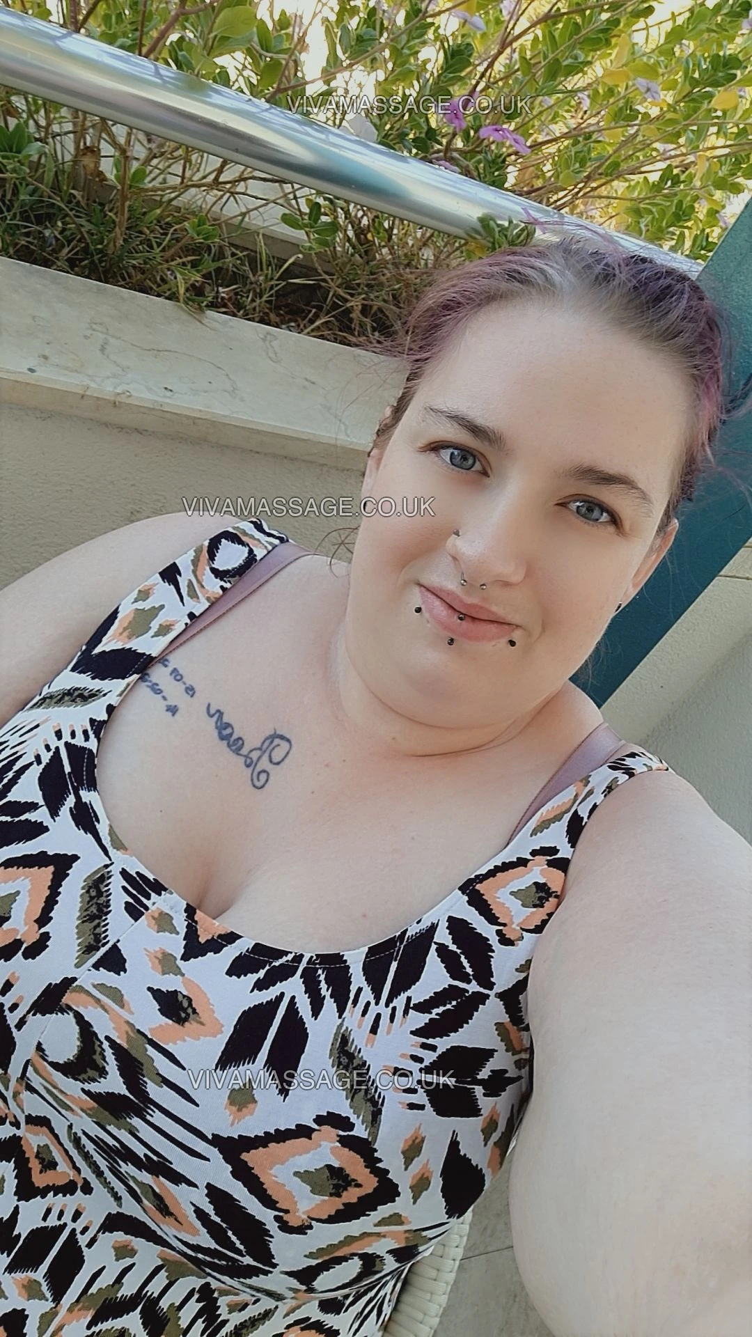 Photo 1 of englishellie25