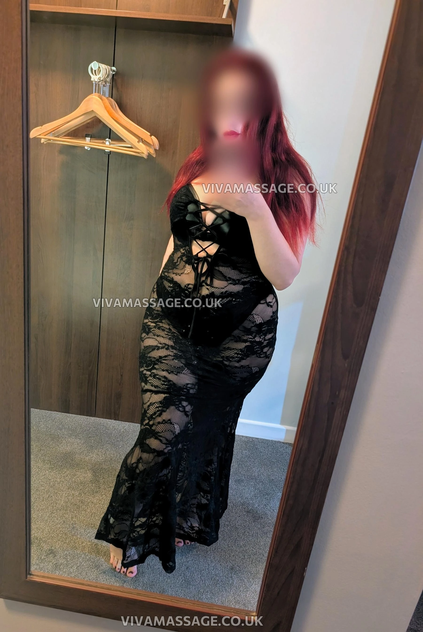 Photo 70 of Louise1995