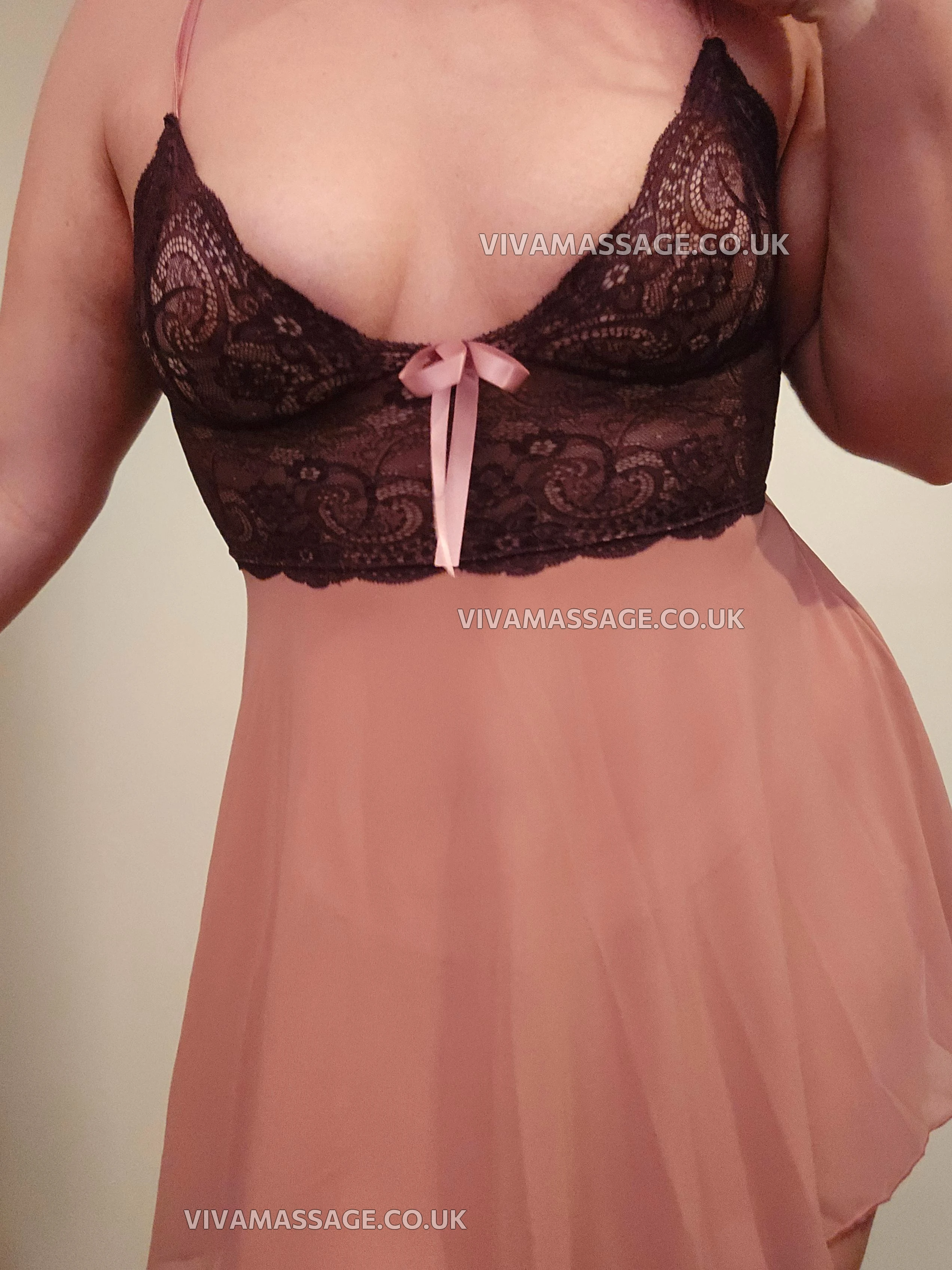 Photo 3 of EnglishBambiXX